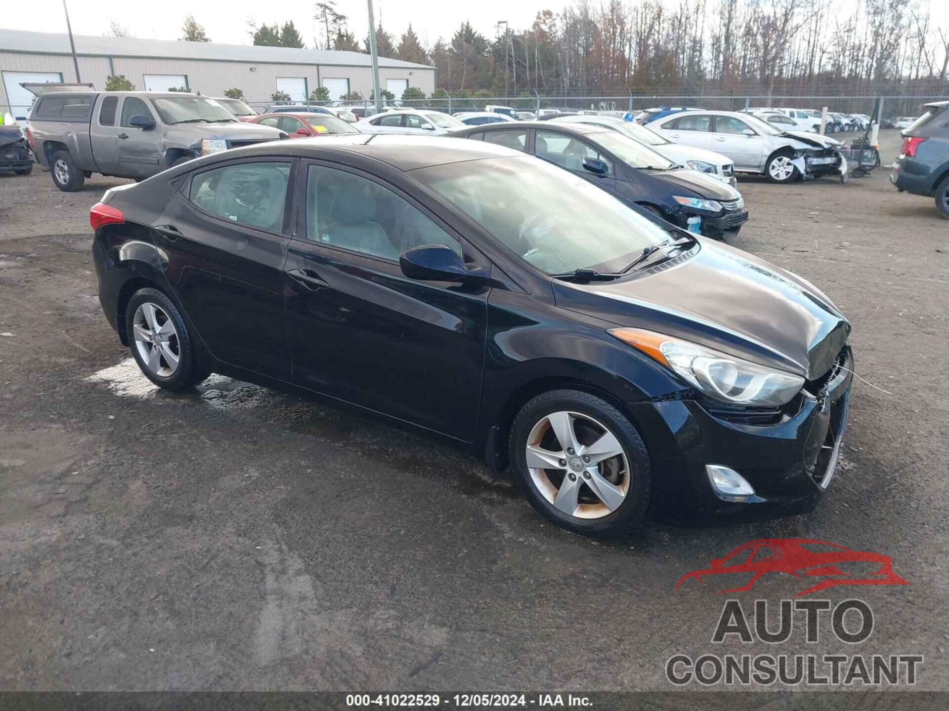 HYUNDAI ELANTRA 2013 - 5NPDH4AE7DH418463