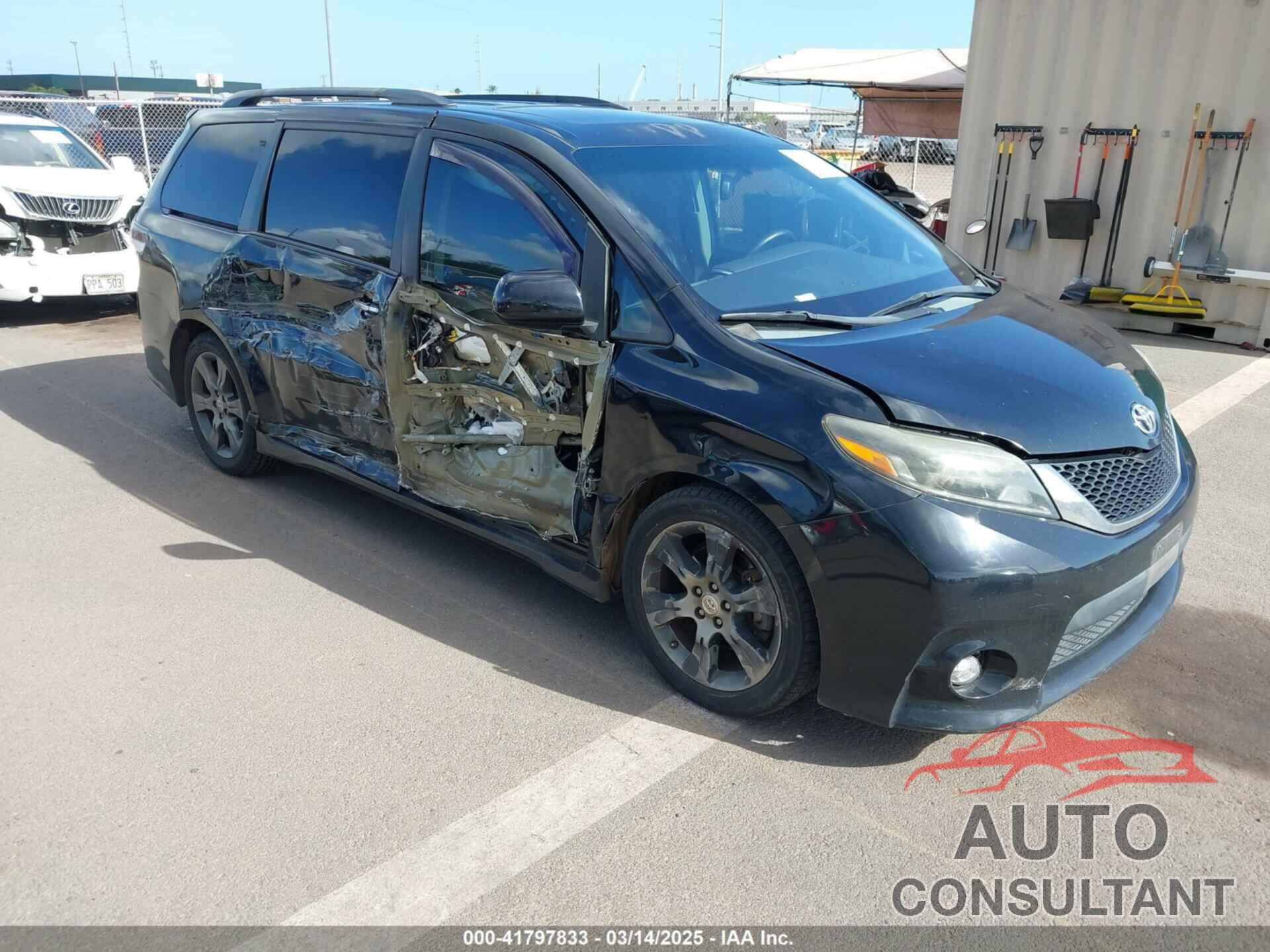 TOYOTA SIENNA 2015 - 5TDXK3DC2FS605206