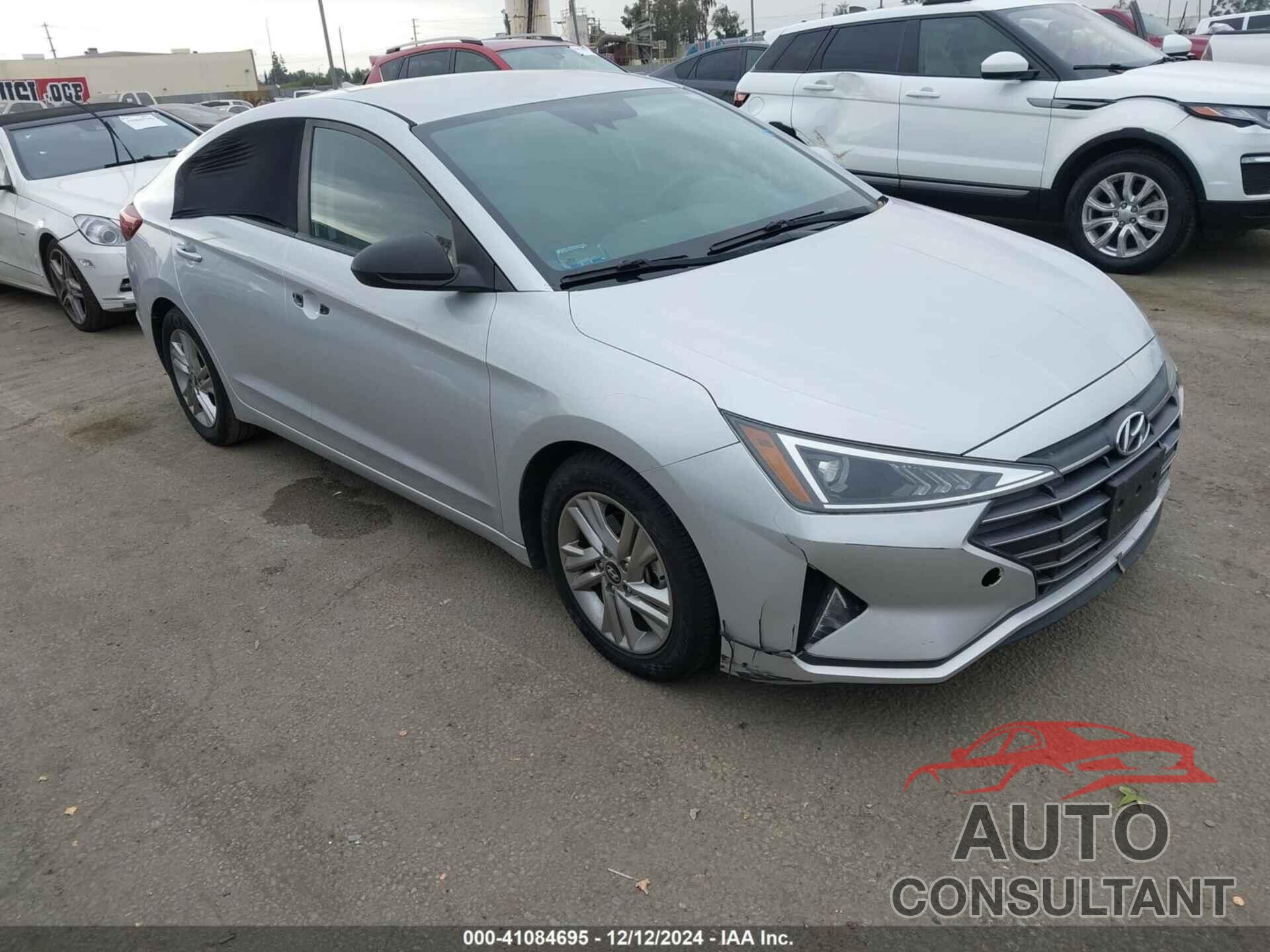 HYUNDAI ELANTRA 2019 - KMHD84LF7KU764954