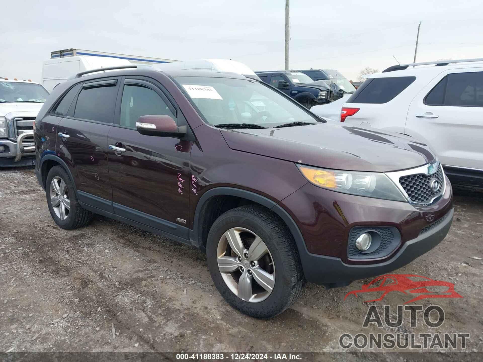 KIA SORENTO 2012 - 5XYKUCA61CG266773
