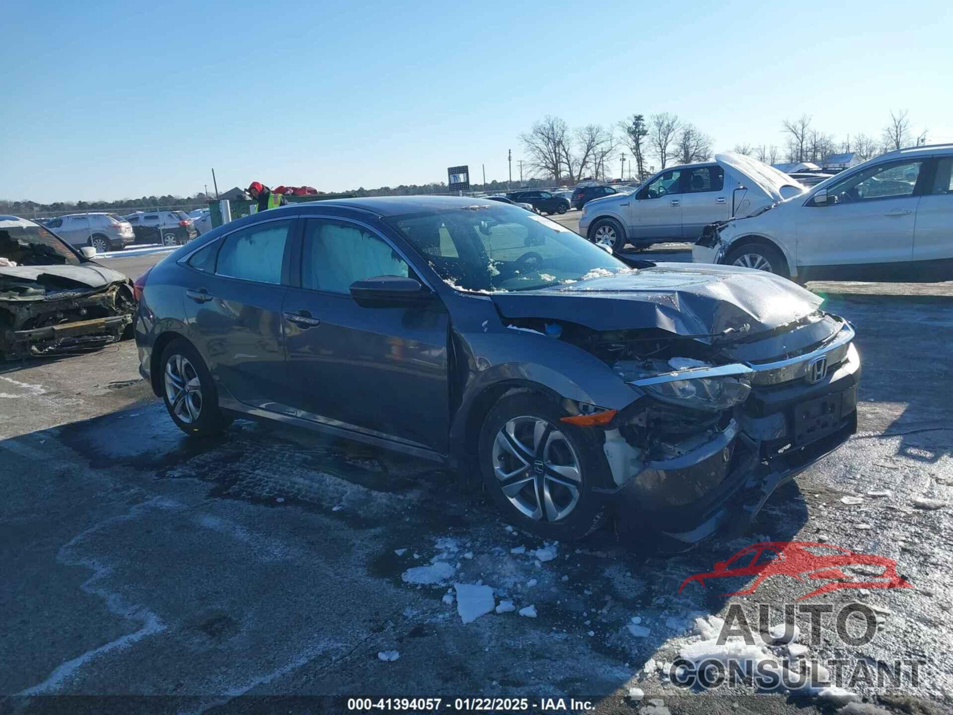 HONDA CIVIC 2018 - 2HGFC2F56JH587657