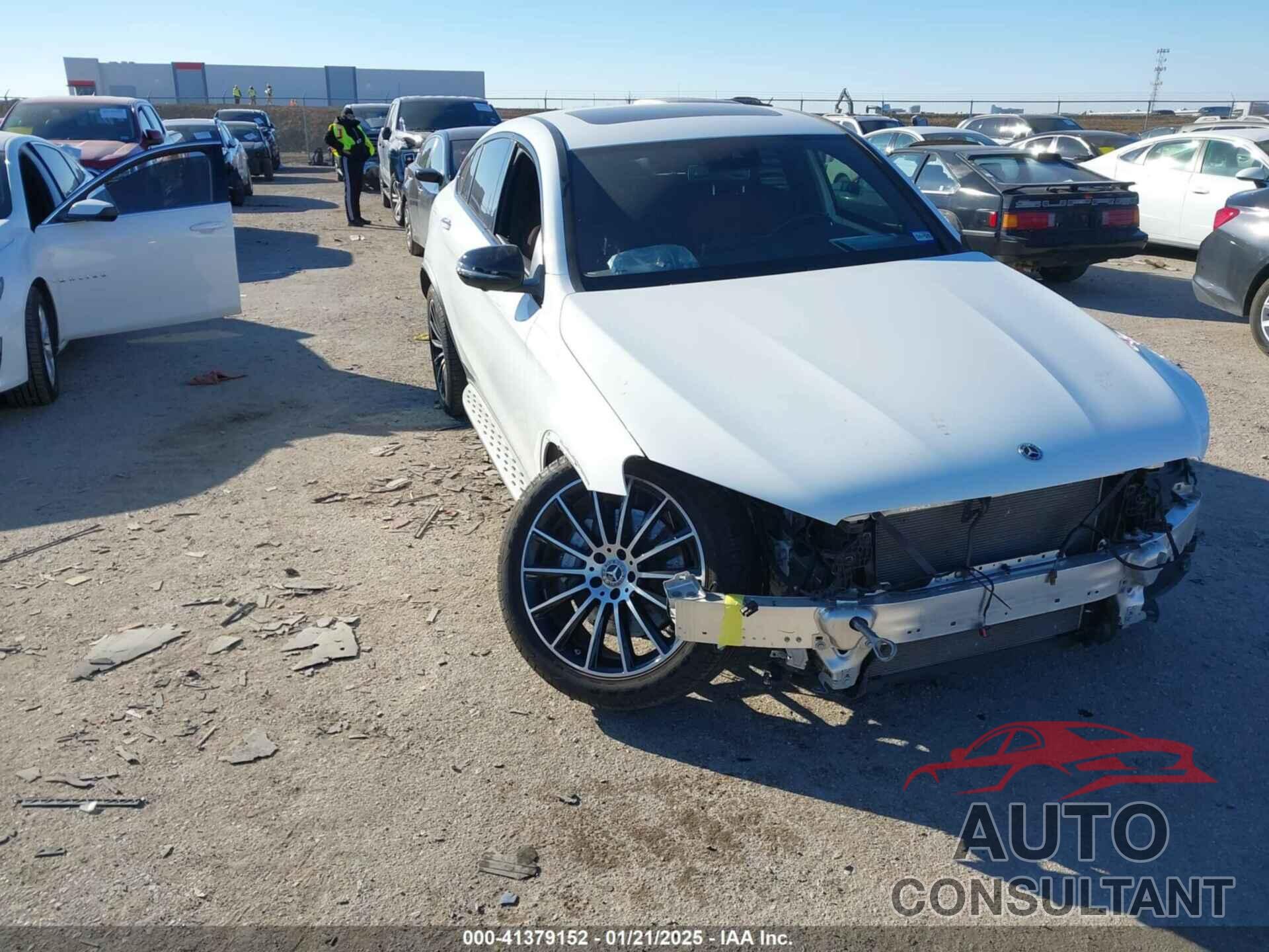 MERCEDES-BENZ GLC 300 2023 - W1N0J8EB5PG169043