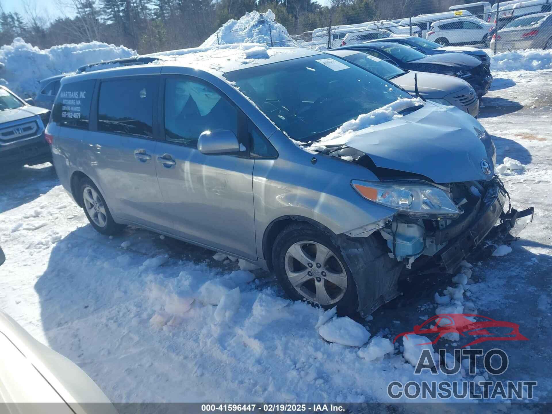 TOYOTA SIENNA 2016 - 5TDKK3DC6GS711315