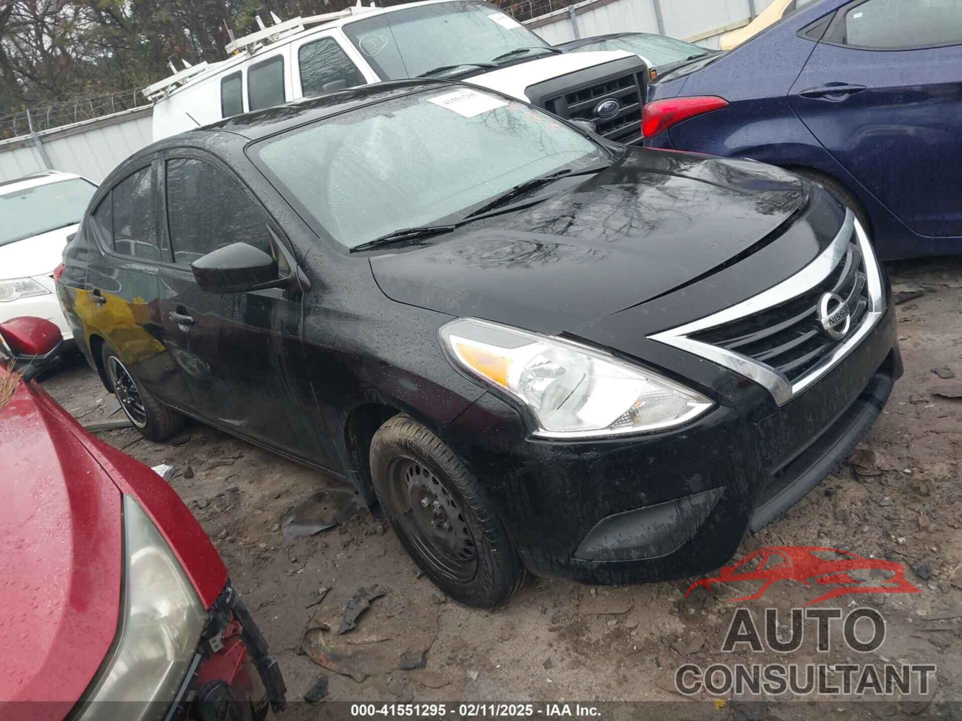 NISSAN VERSA 2018 - 3N1CN7AP4JL870585