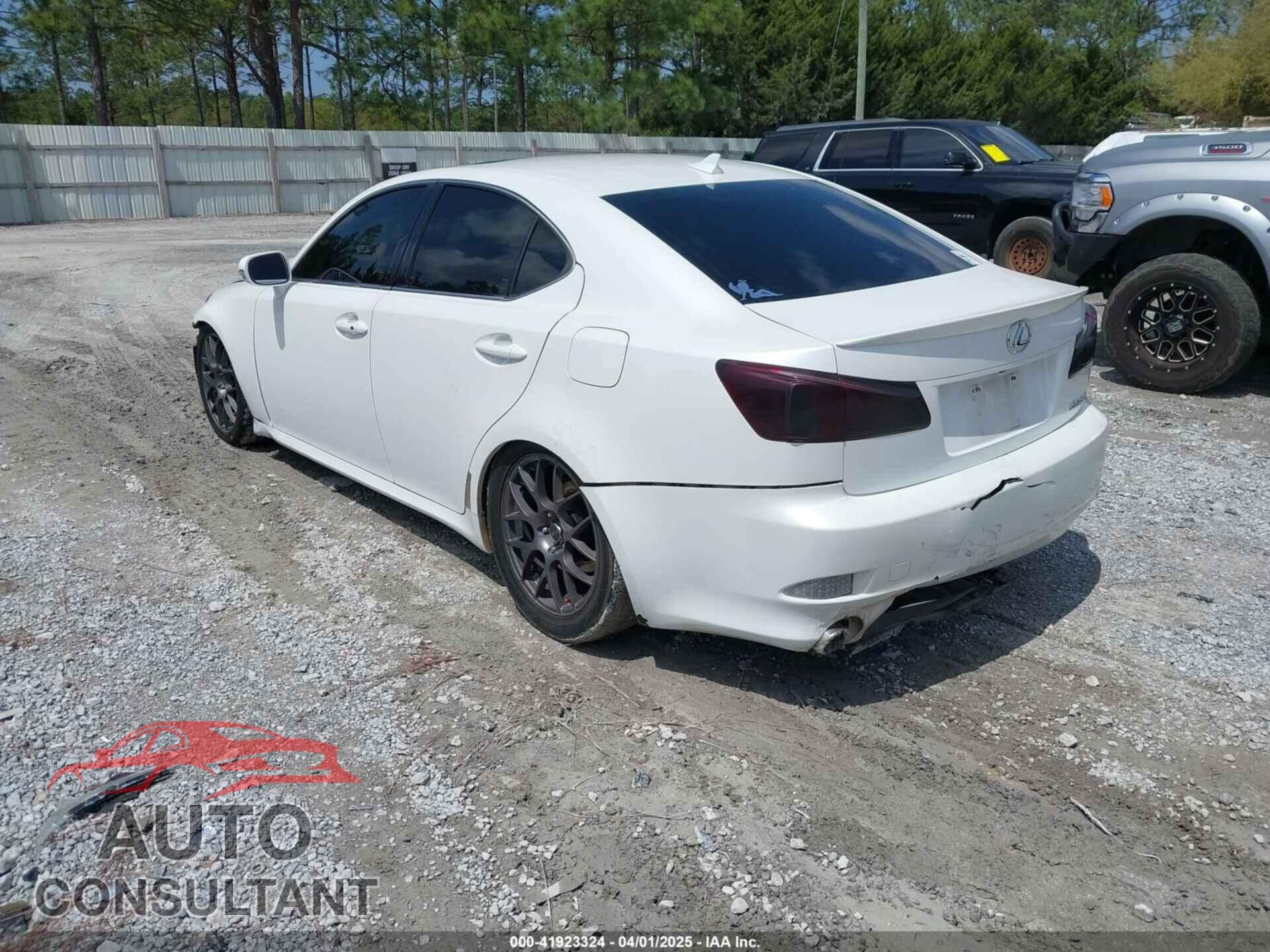 LEXUS IS 250 2011 - JTHBF5C24B5156340