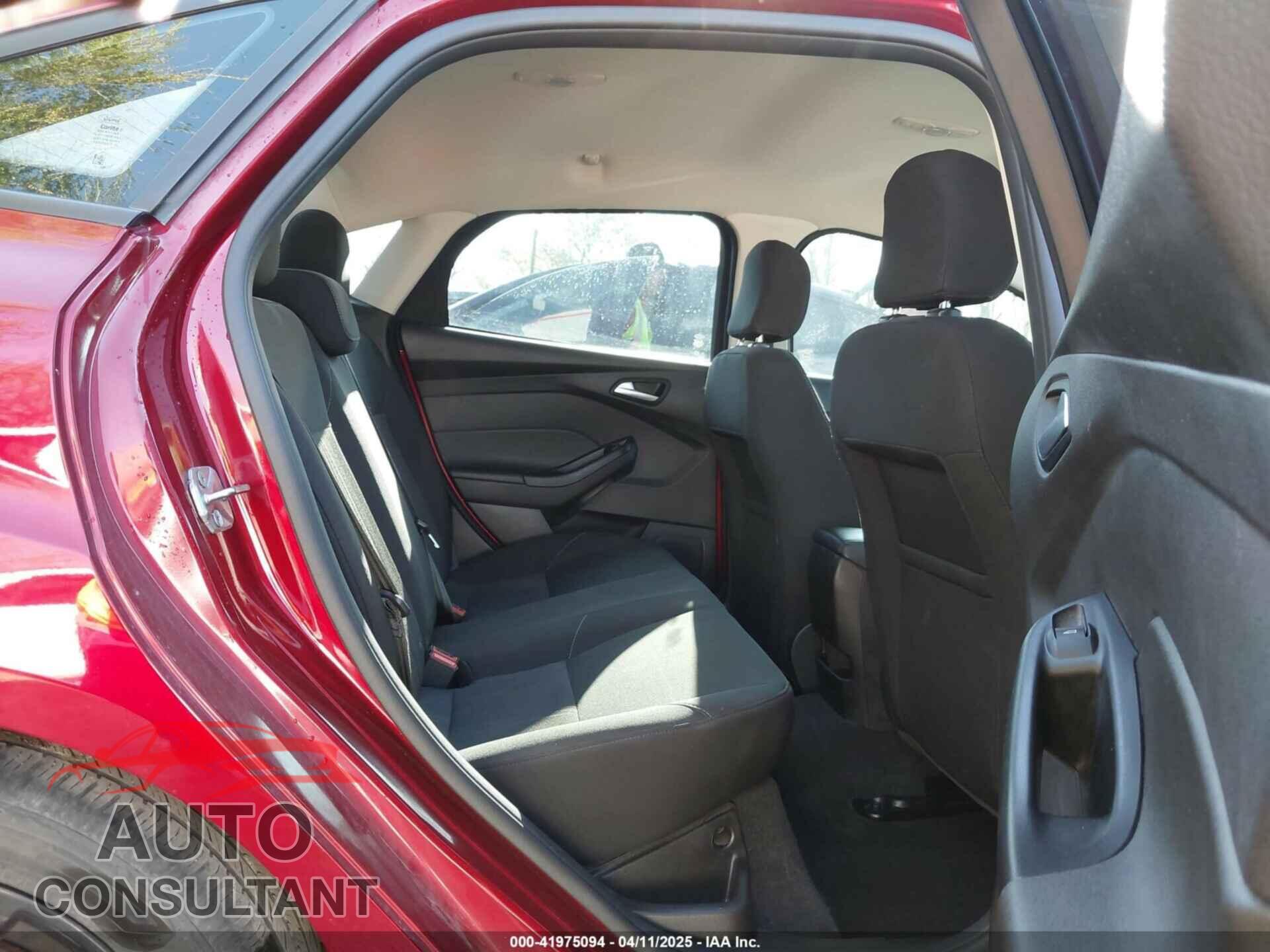 FORD FOCUS 2016 - 1FADP3F29GL347574