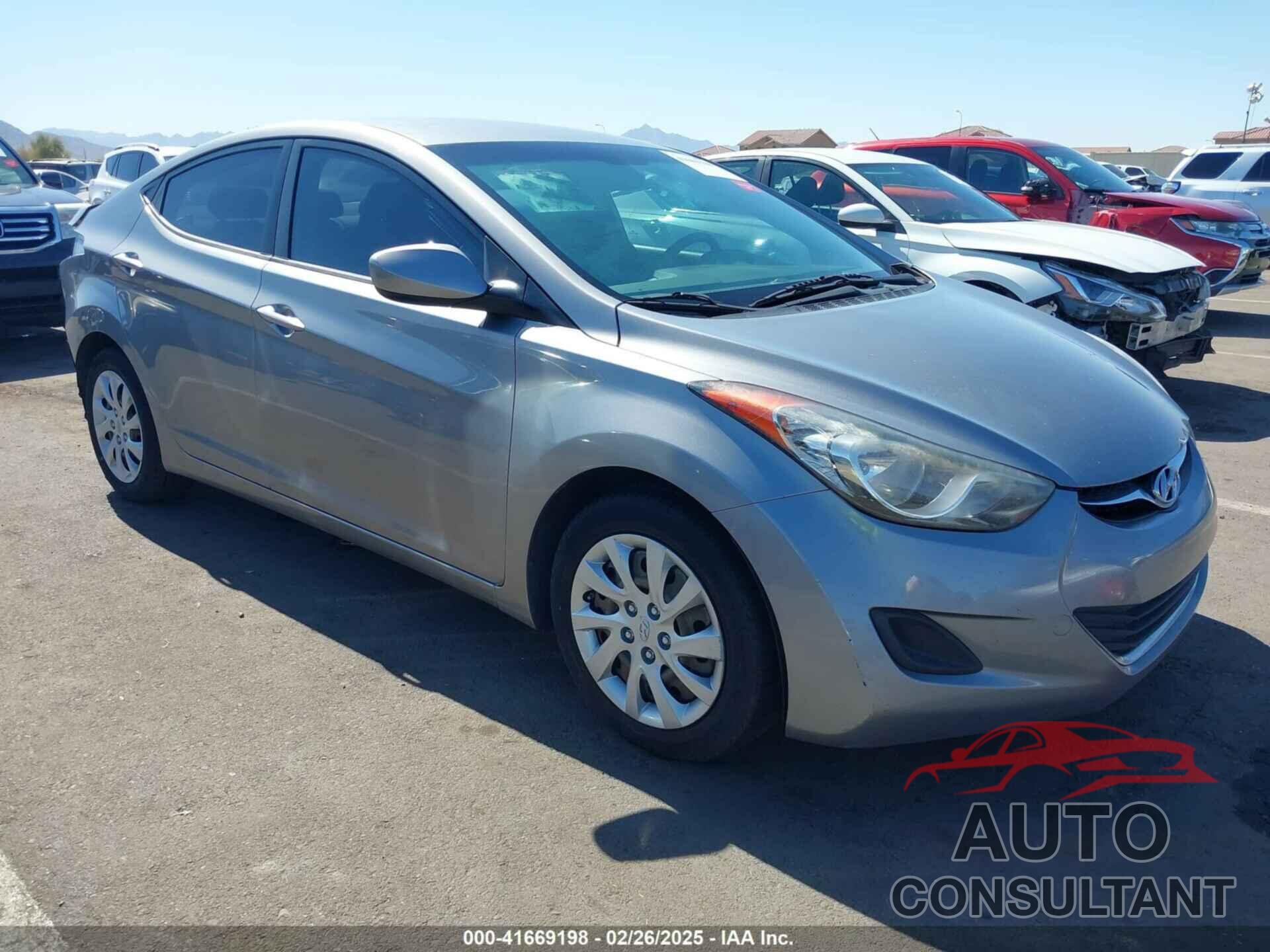 HYUNDAI ELANTRA 2012 - KMHDH4AE2CU400064