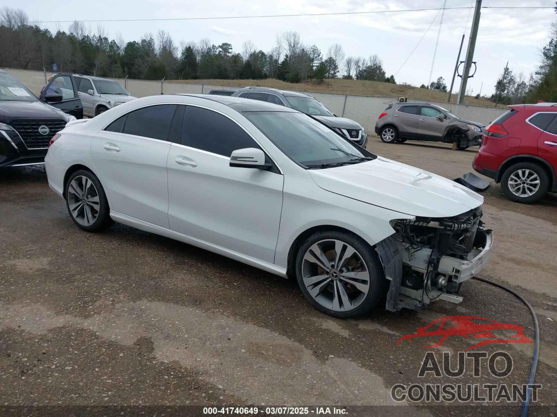 MERCEDES-BENZ CLA 250 2019 - WDDSJ4EB6KN708160