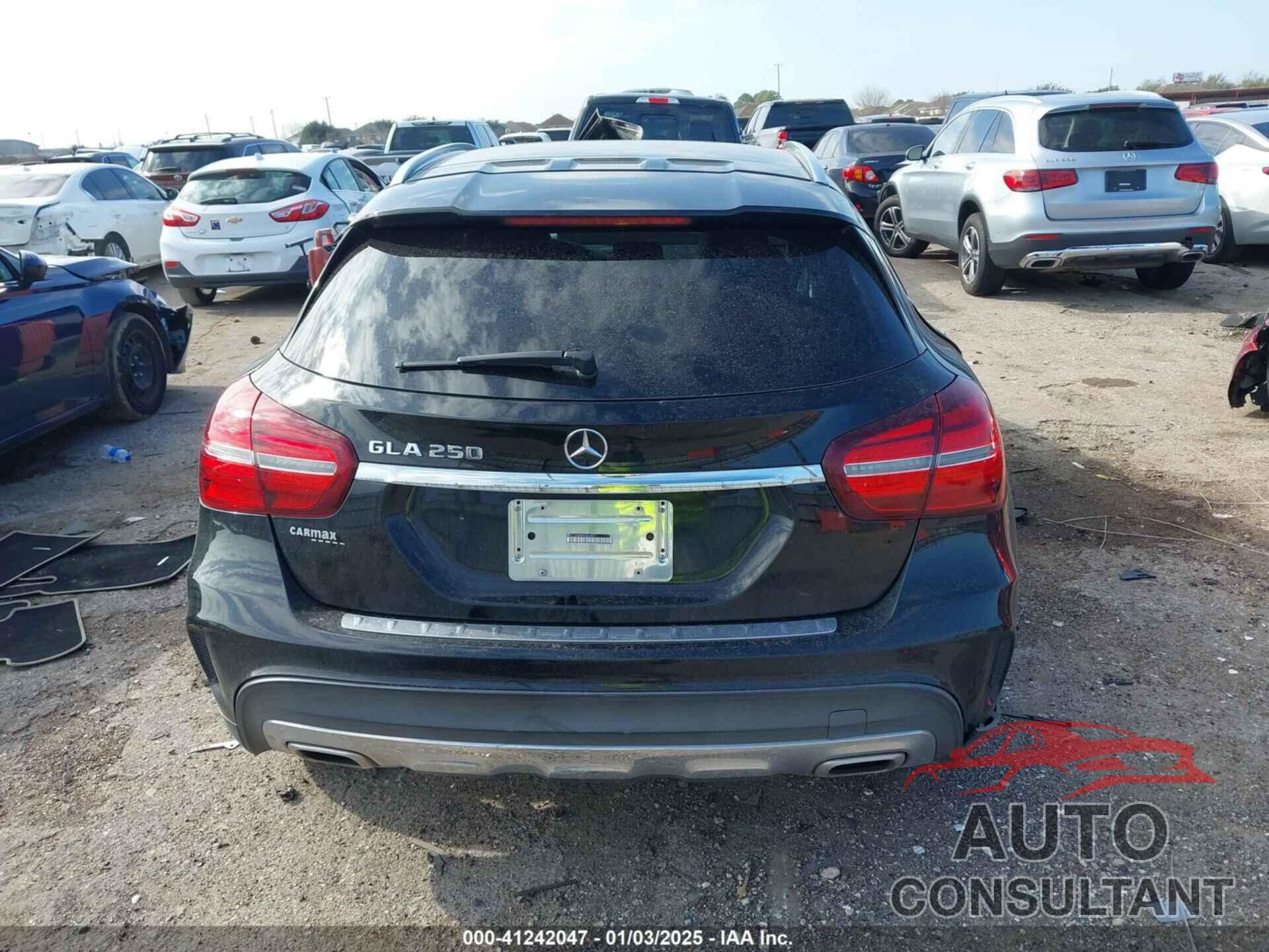 MERCEDES-BENZ GLA 250 2019 - WDCTG4EB0KJ553071