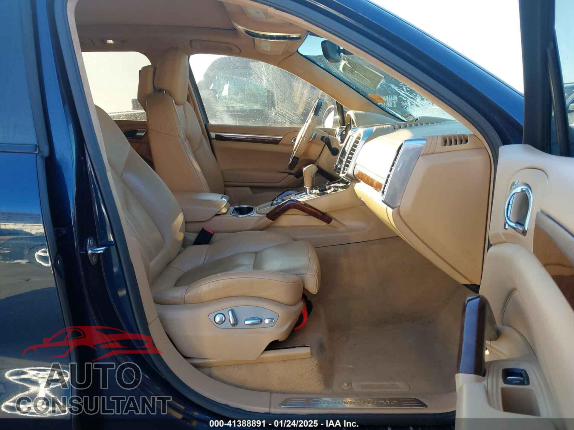 PORSCHE CAYENNE 2011 - WP1AC2A2XBLA84822