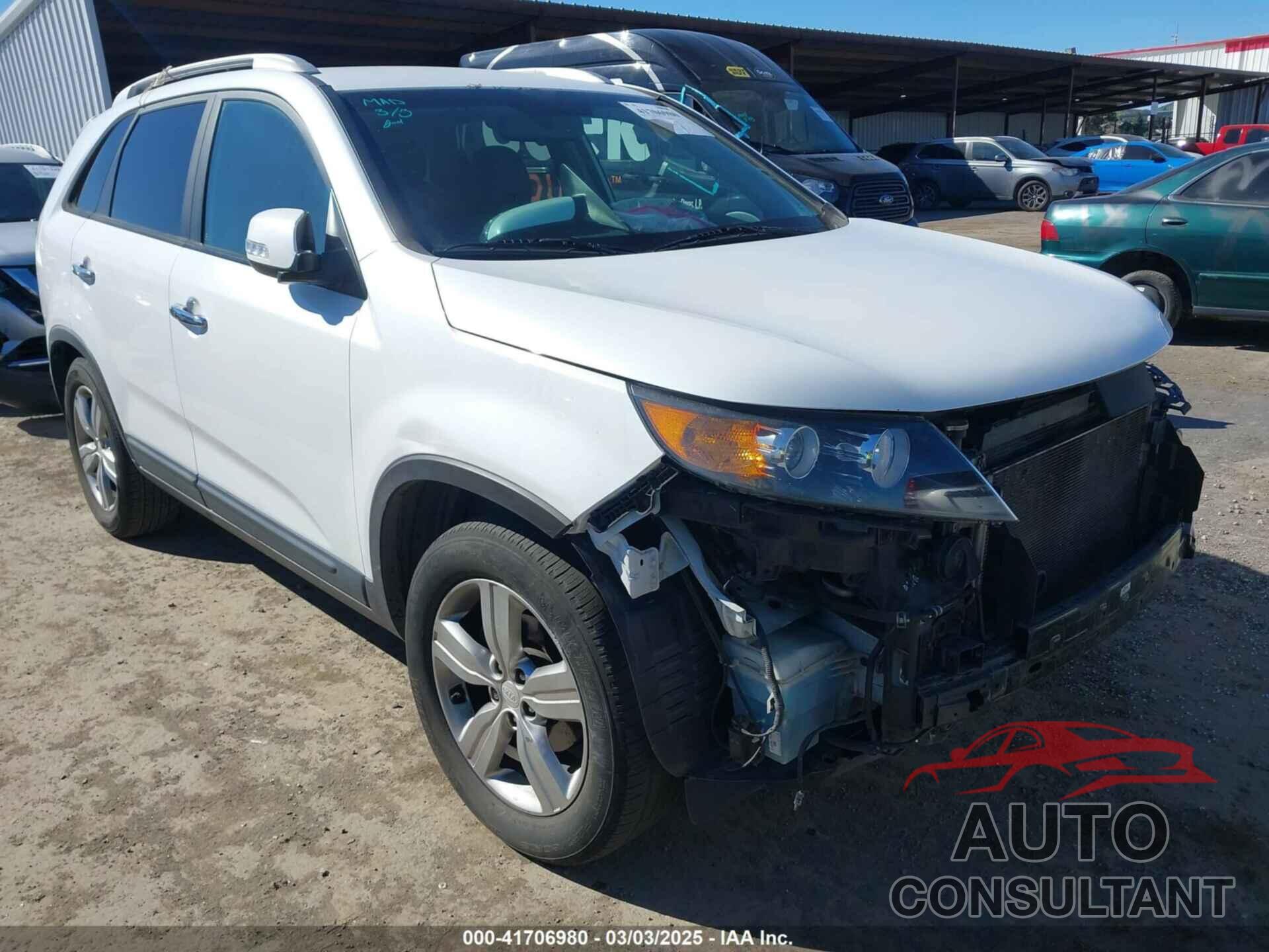 KIA SORENTO 2013 - 5XYKU4A65DG386972