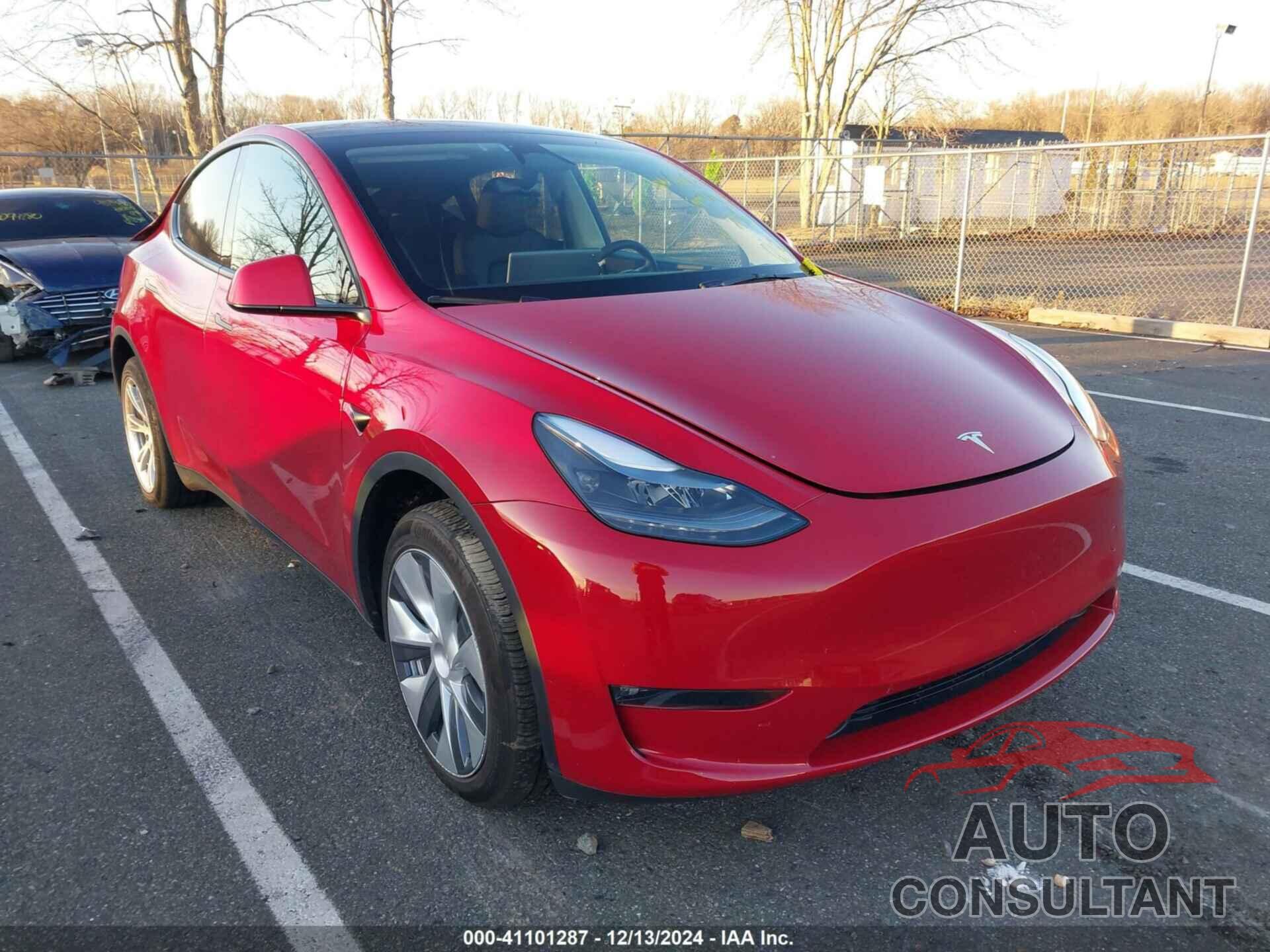 TESLA MODEL Y 2023 - 7SAYGDEE1PF860207