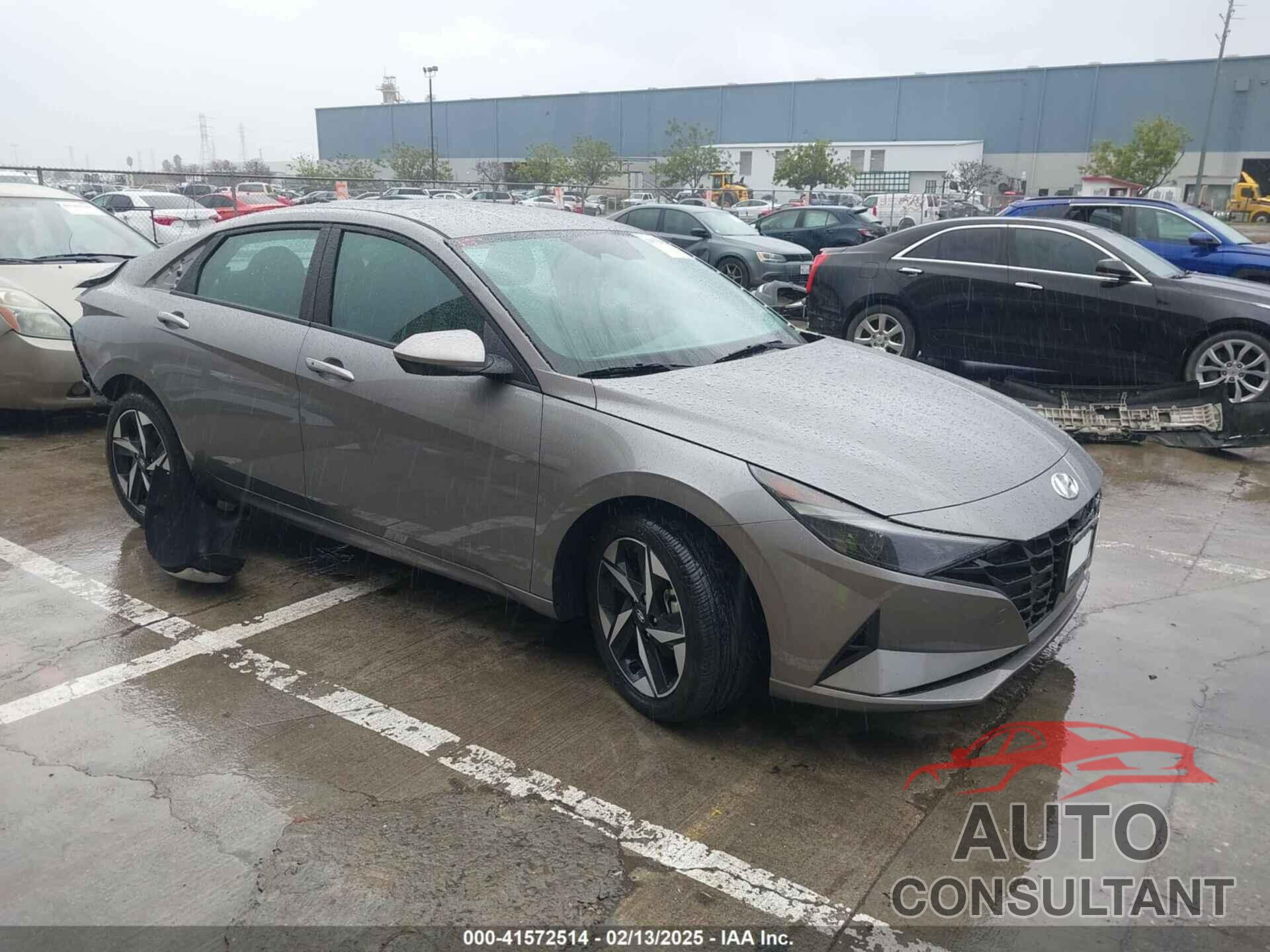HYUNDAI ELANTRA 2023 - KMHLS4AG0PU577927