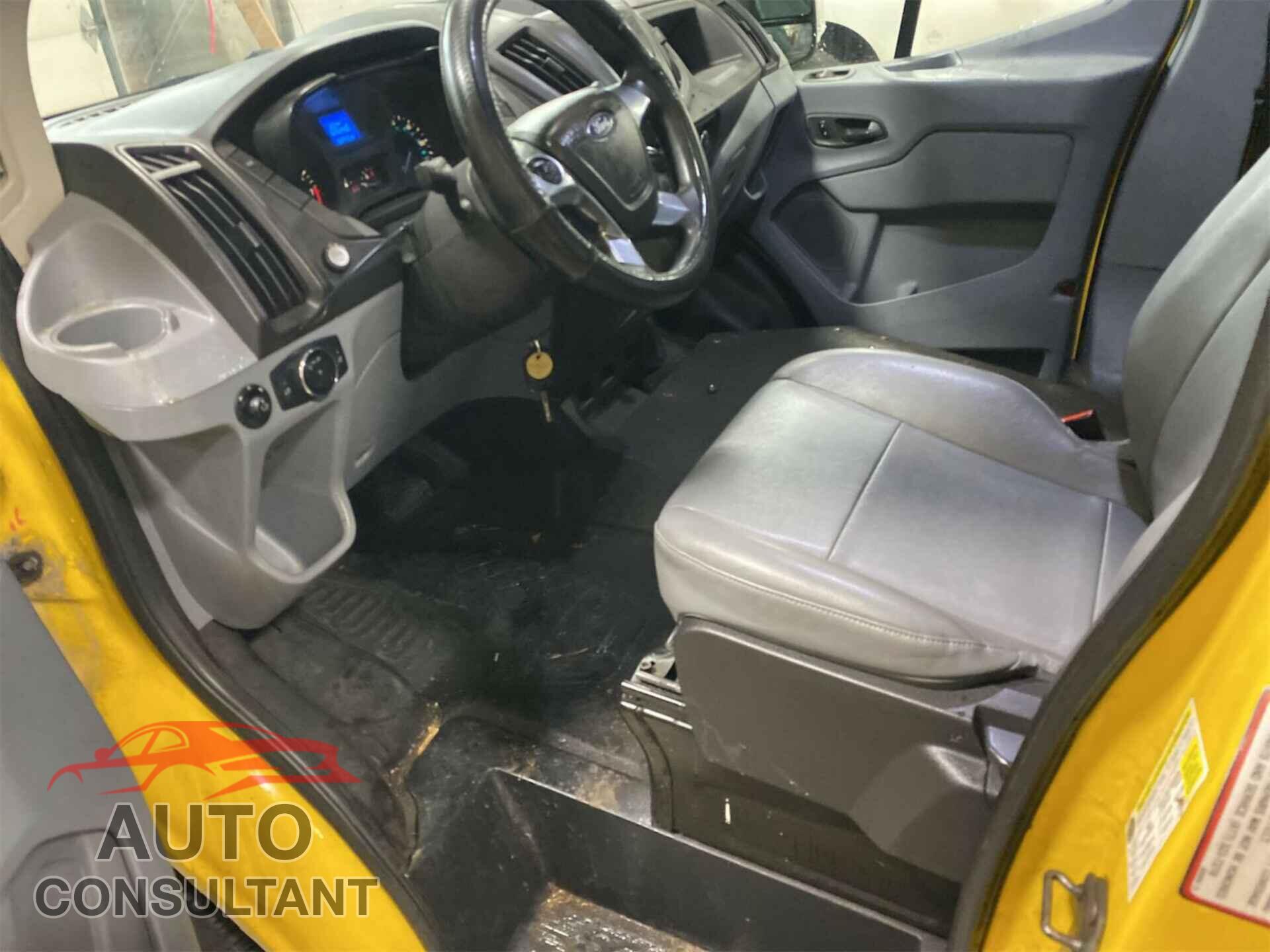 FORD TRANSIT 2015 - 1FTCR3XM9FKB14153