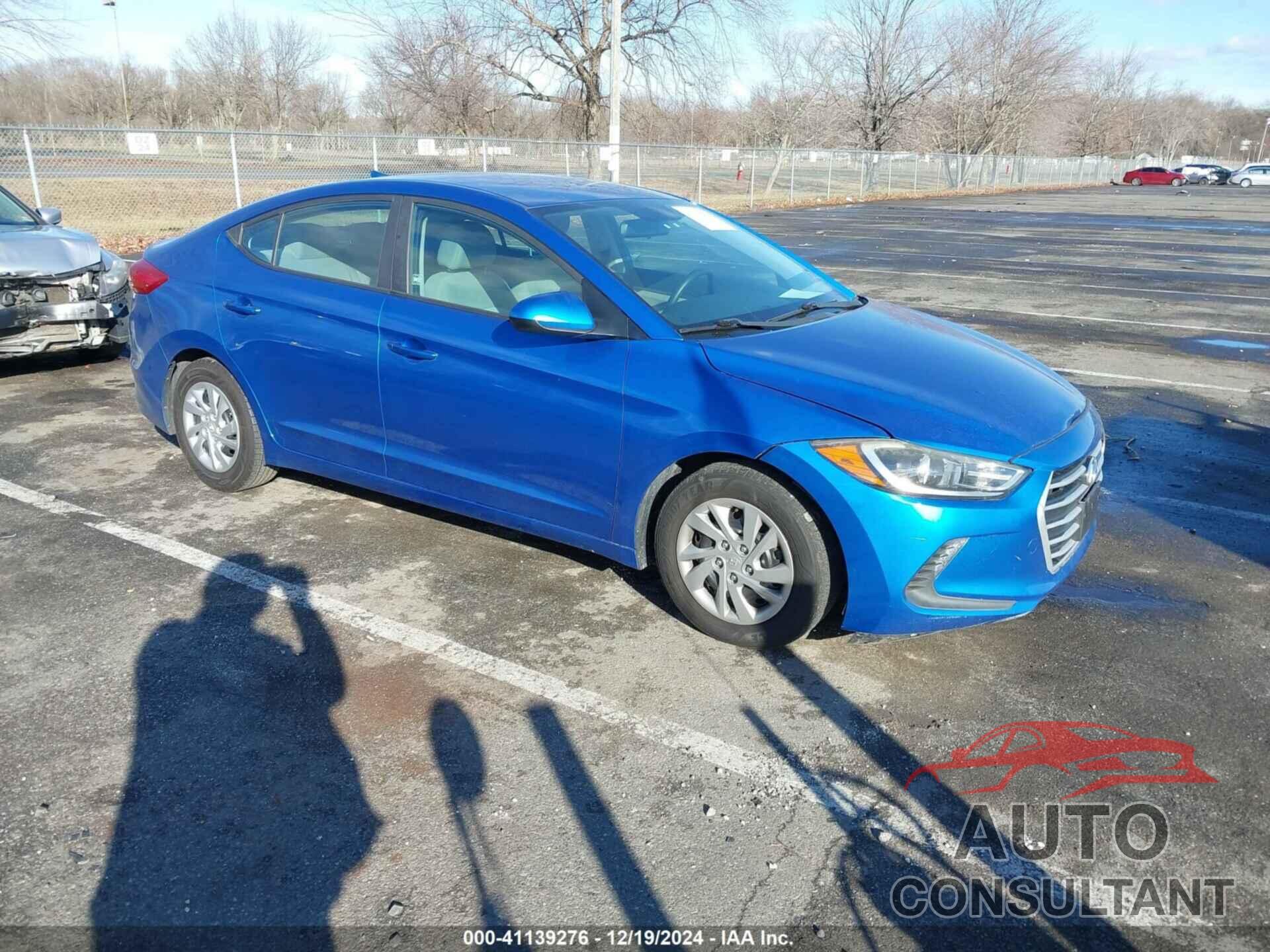 HYUNDAI ELANTRA 2017 - KMHD74LF4HU127063