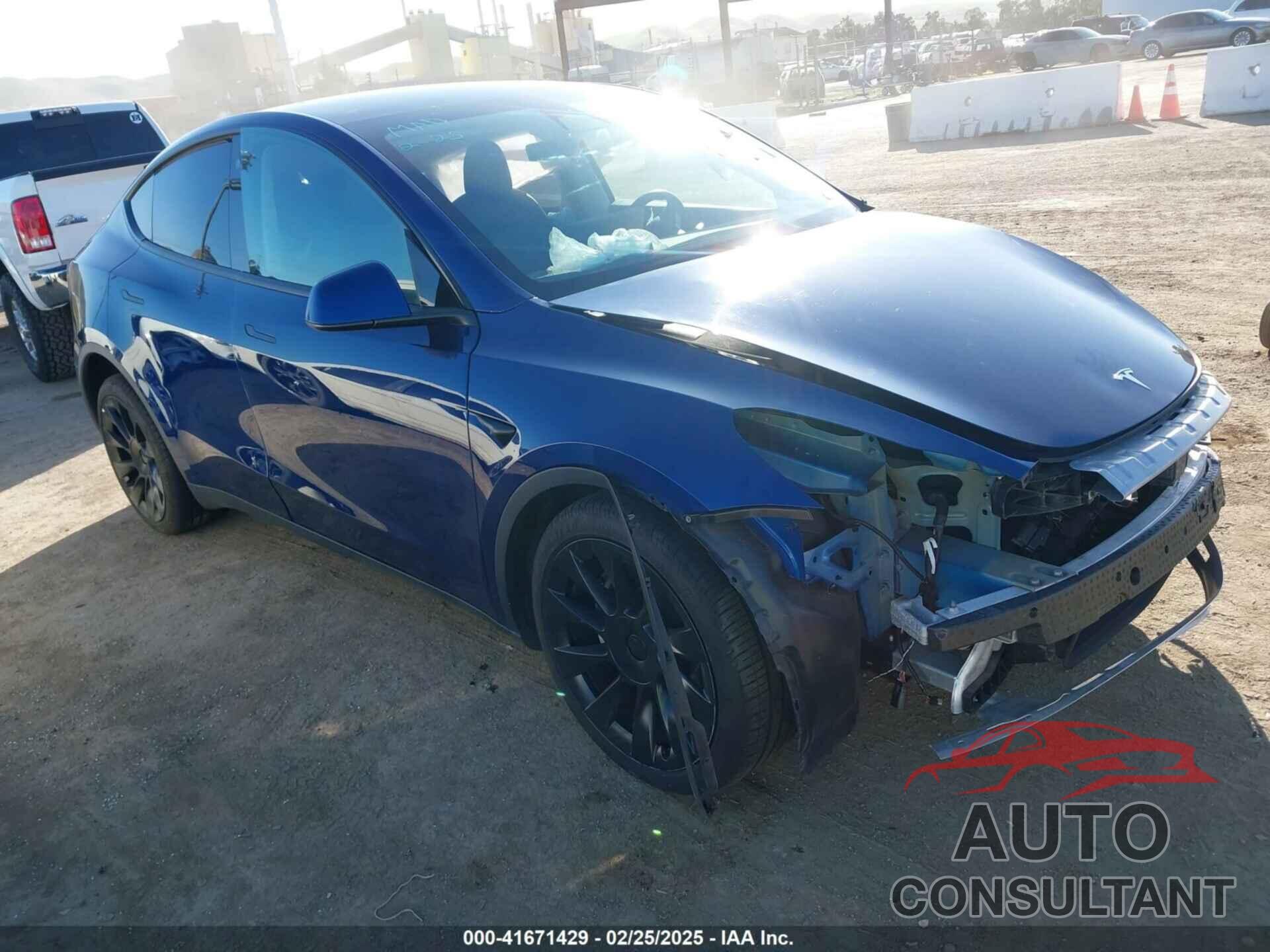 TESLA MODEL Y 2021 - 5YJYGDEE1MF070740