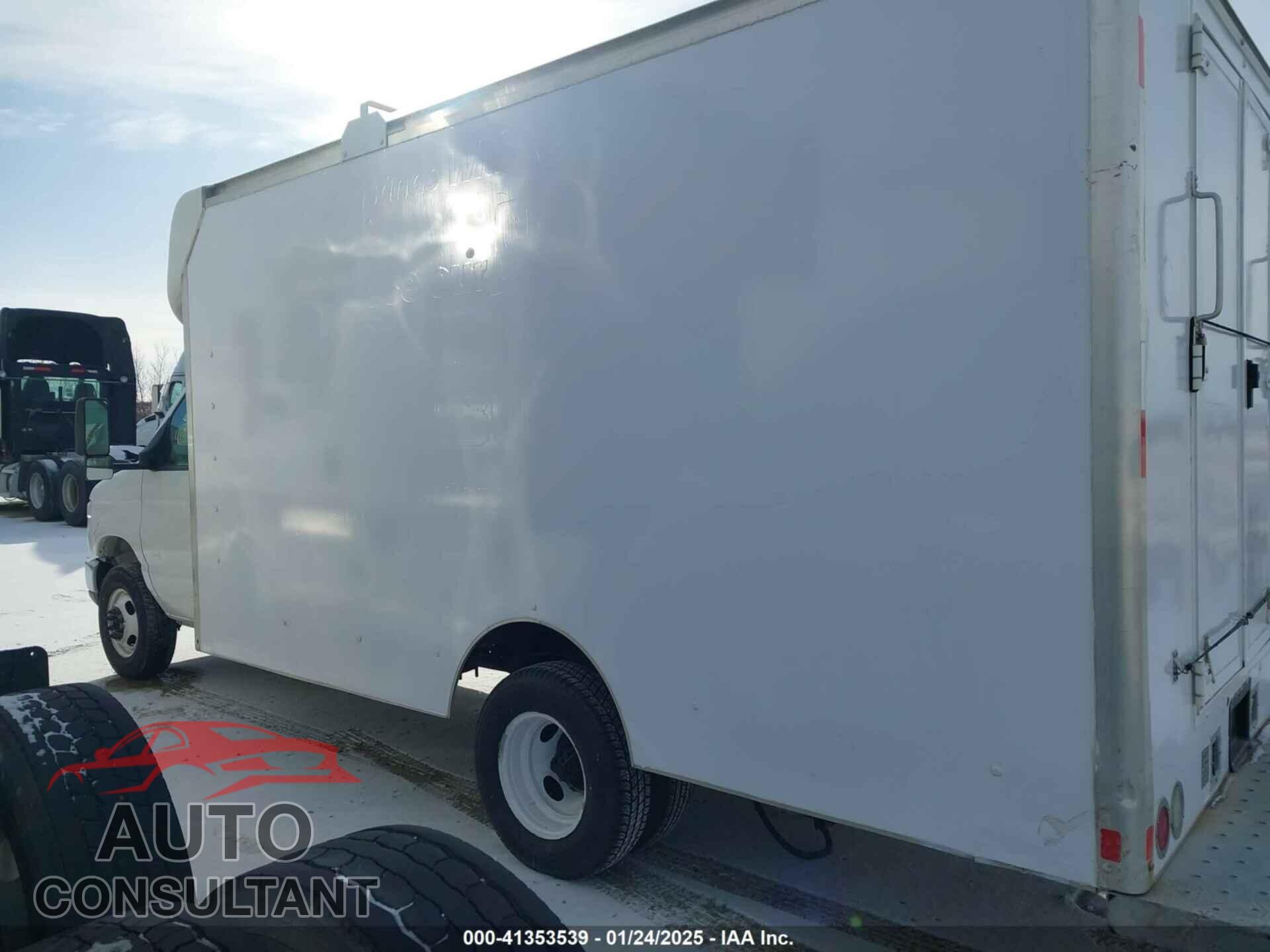 FORD E-450 CUTAWAY 2015 - 1FDXE4FS2FDA20084