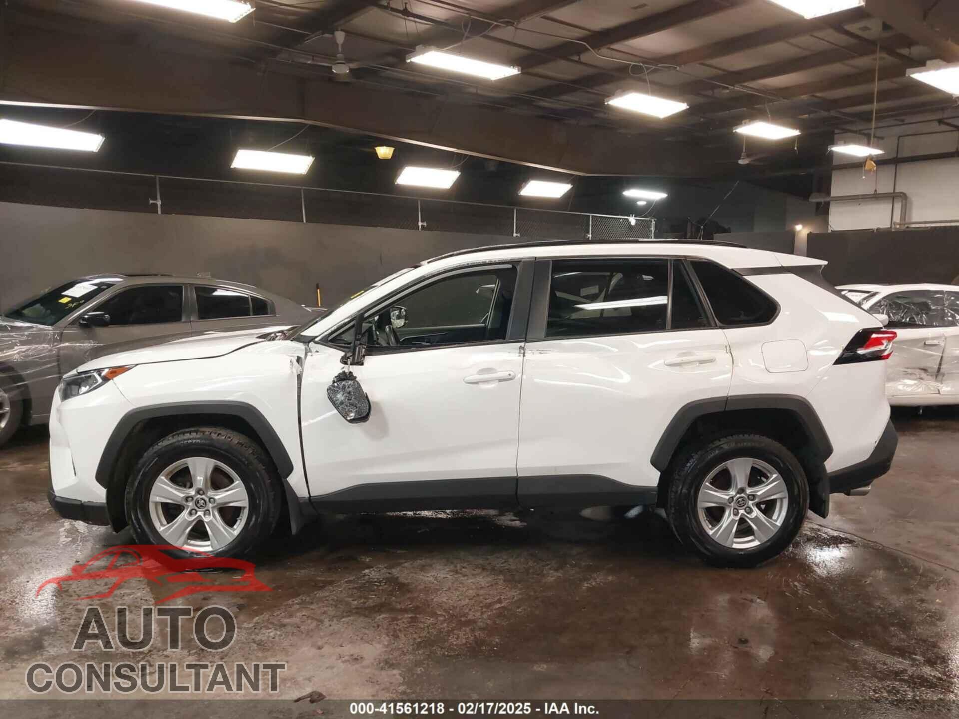 TOYOTA RAV4 2019 - JTMP1RFVXKD039905