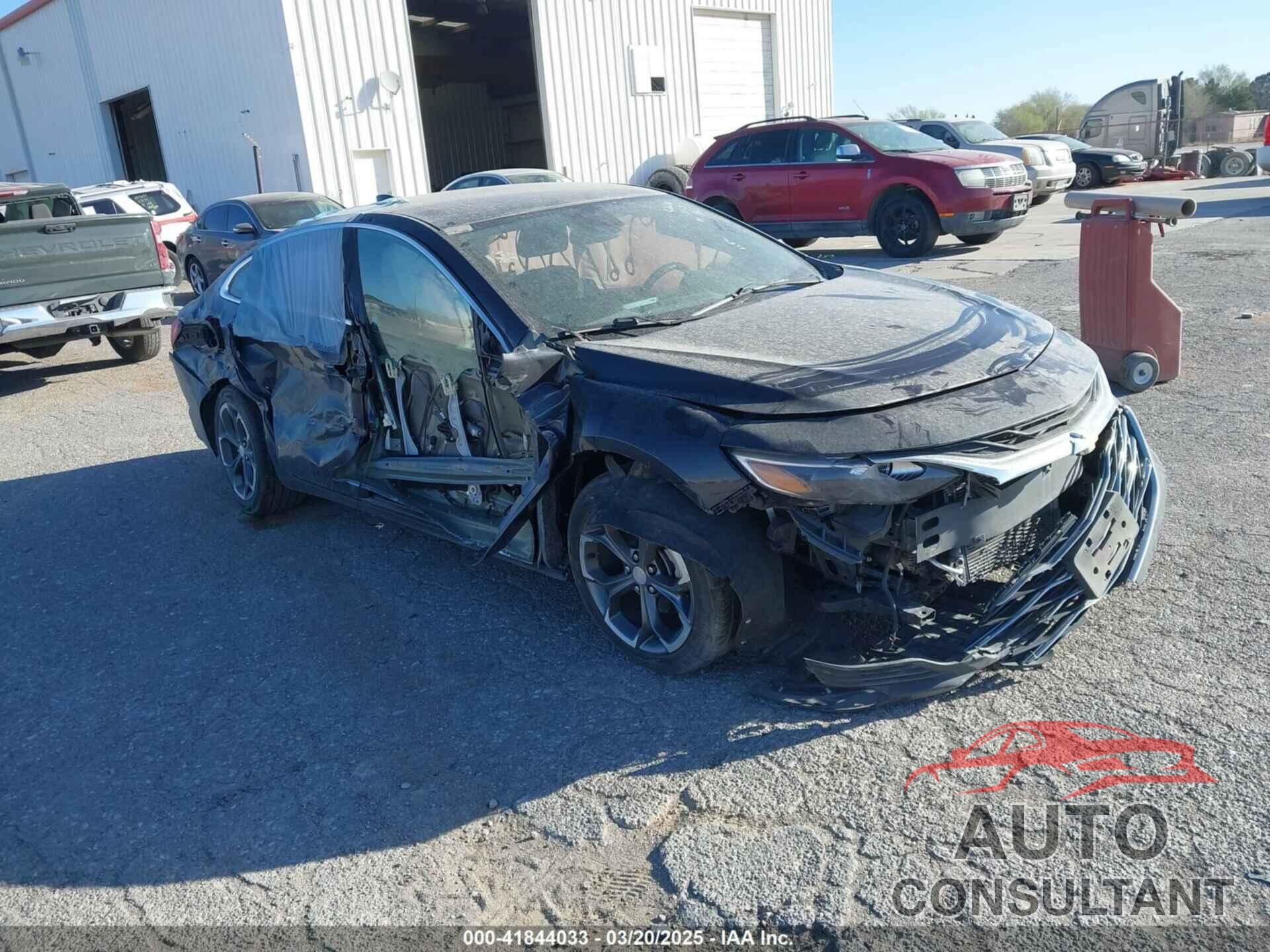 CHEVROLET MALIBU 2023 - 1G1ZD5ST1PF206895