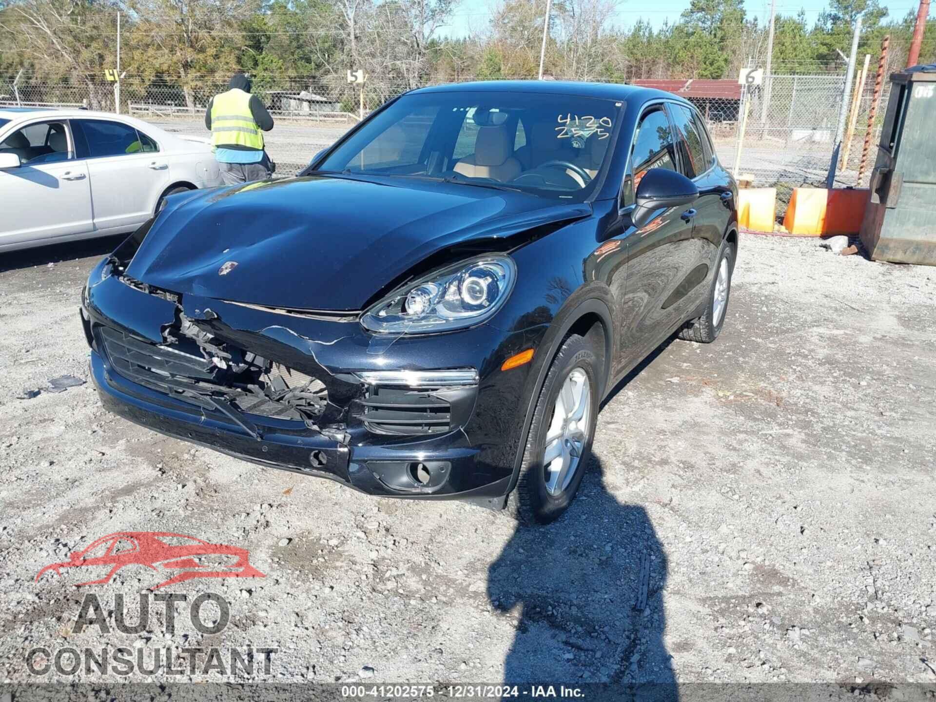 PORSCHE CAYENNE 2016 - WP1AA2A23GLA03561