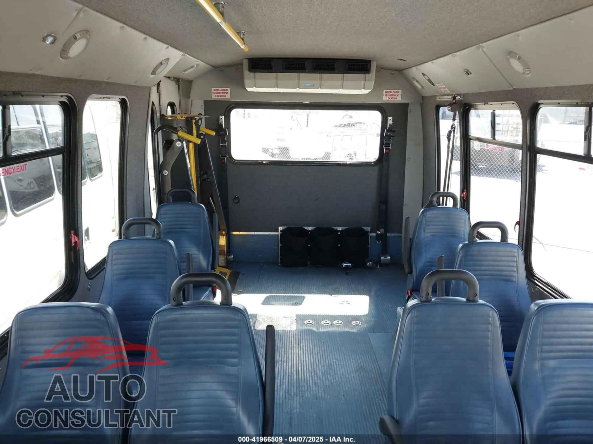 FORD E-450 CUTAWAY 2017 - 1FDFE4FS5HDC35361
