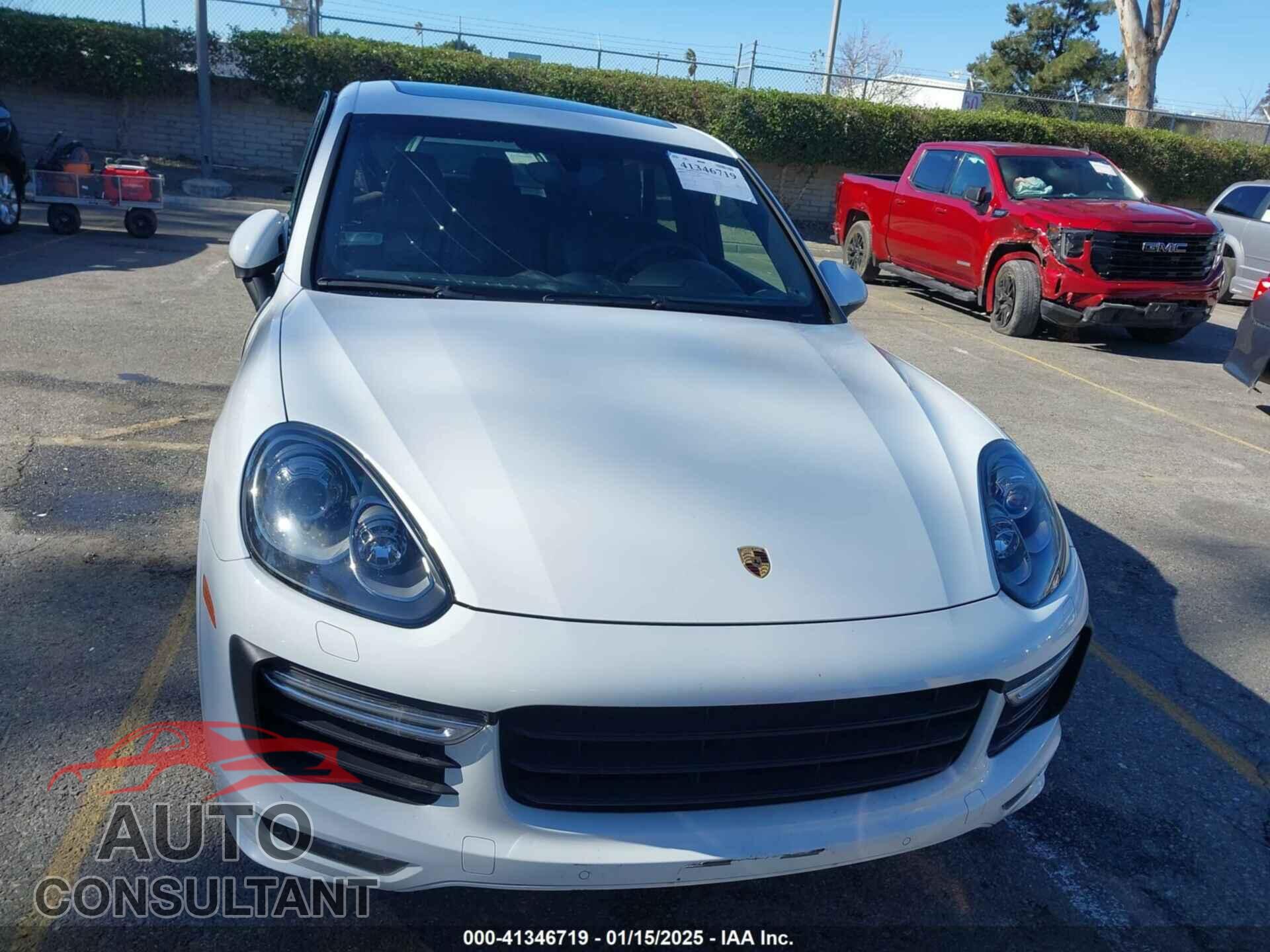 PORSCHE CAYENNE 2016 - WP1AD2A26GLA72168