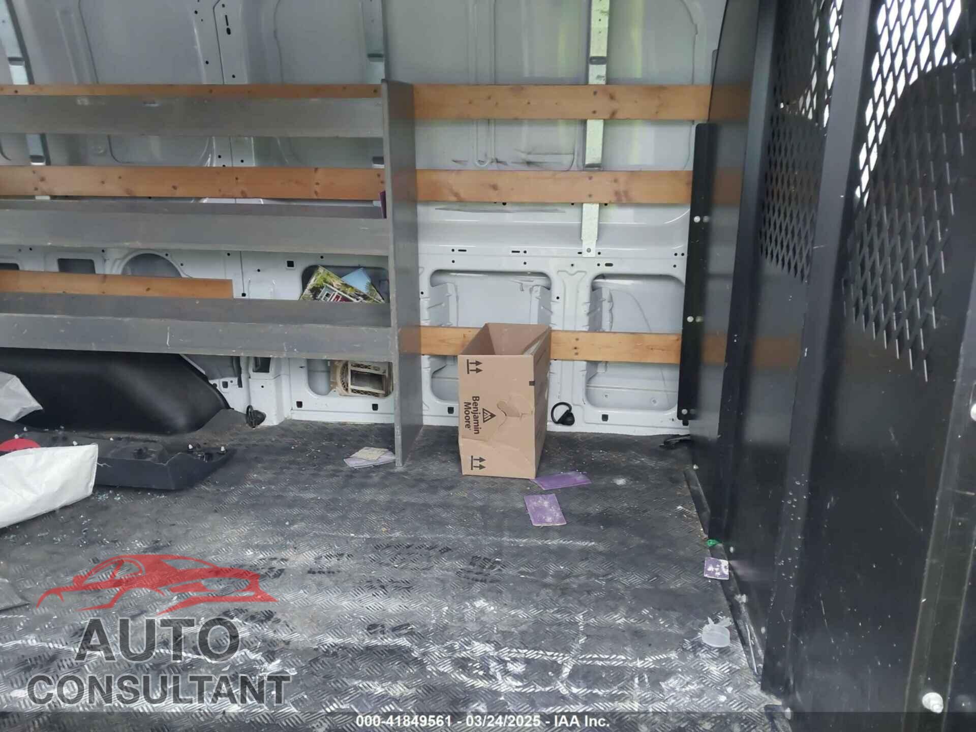 FORD TRANSIT-250 2017 - 1FTYR1YM4HKB00043