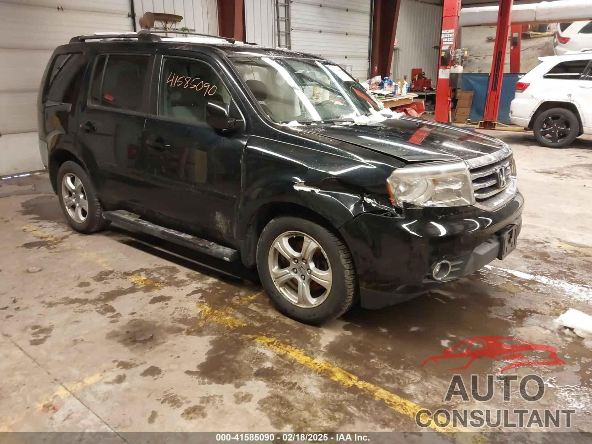 HONDA PILOT 2015 - 5FNYF4H59FB010416
