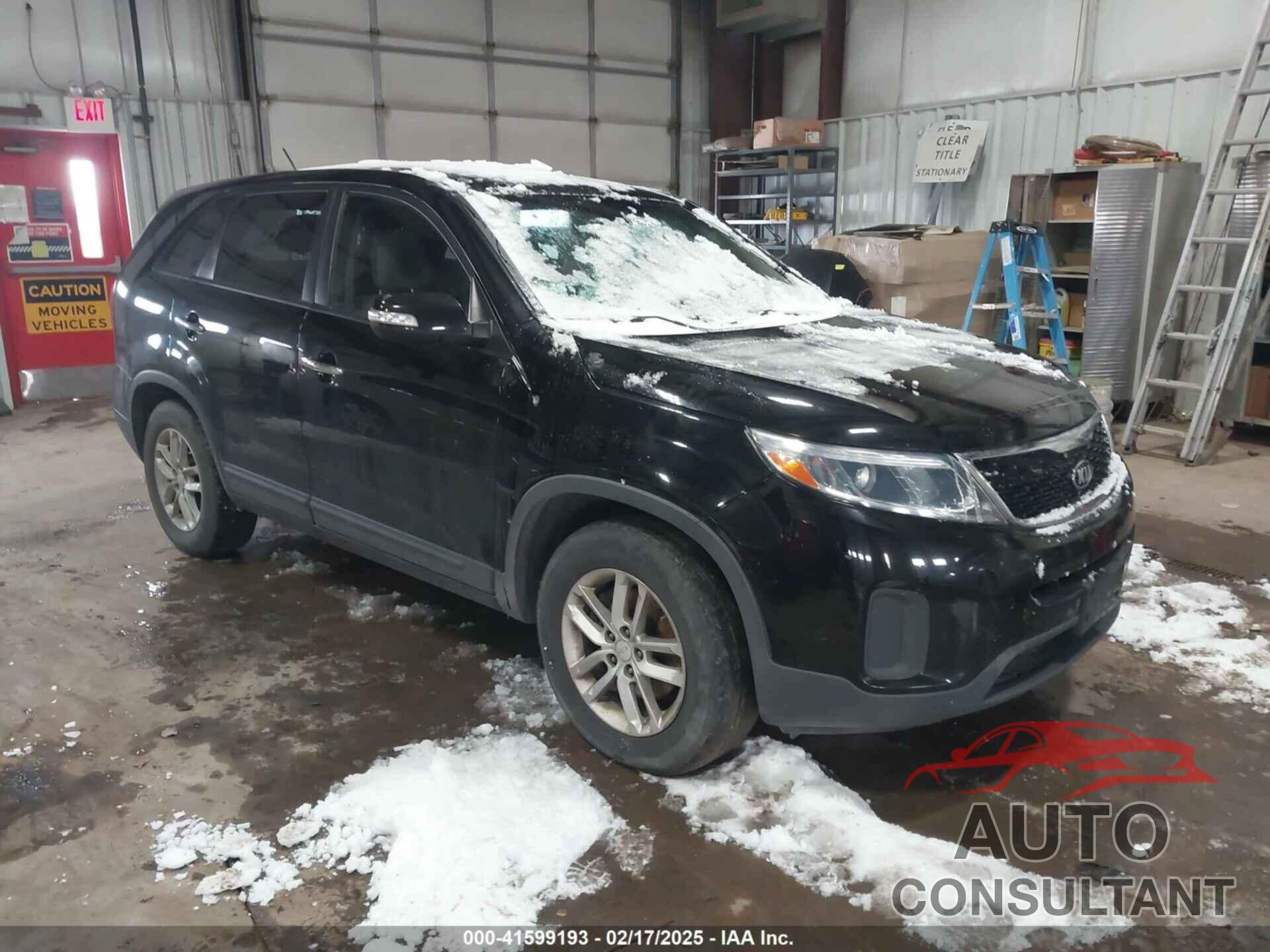KIA SORENTO 2015 - 5XYKT3A62FG575403