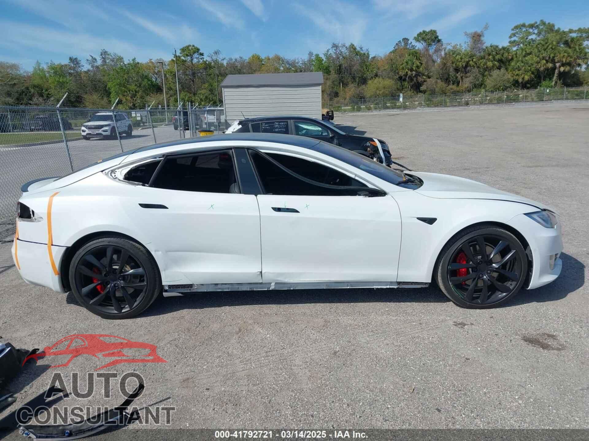 TESLA MODEL S 2018 - 5YJSA1E45JF274756