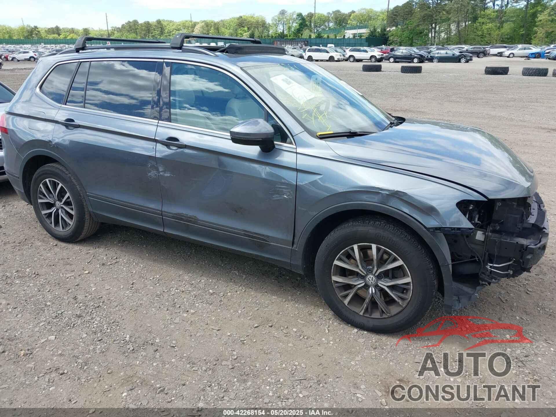 VOLKSWAGEN TIGUAN 2019 - 3VV2B7AX5KM038428