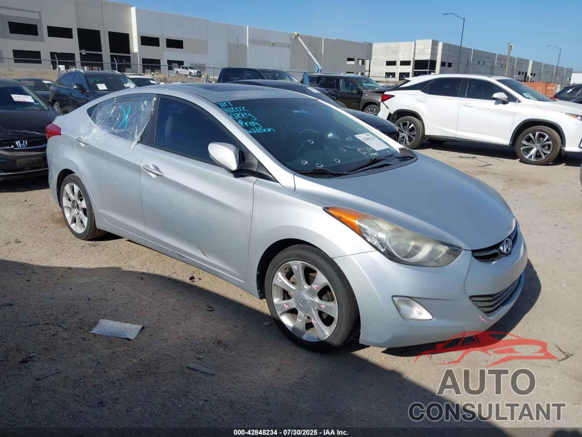 HYUNDAI ELANTRA 2012 - 5NPDH4AE5CH138622
