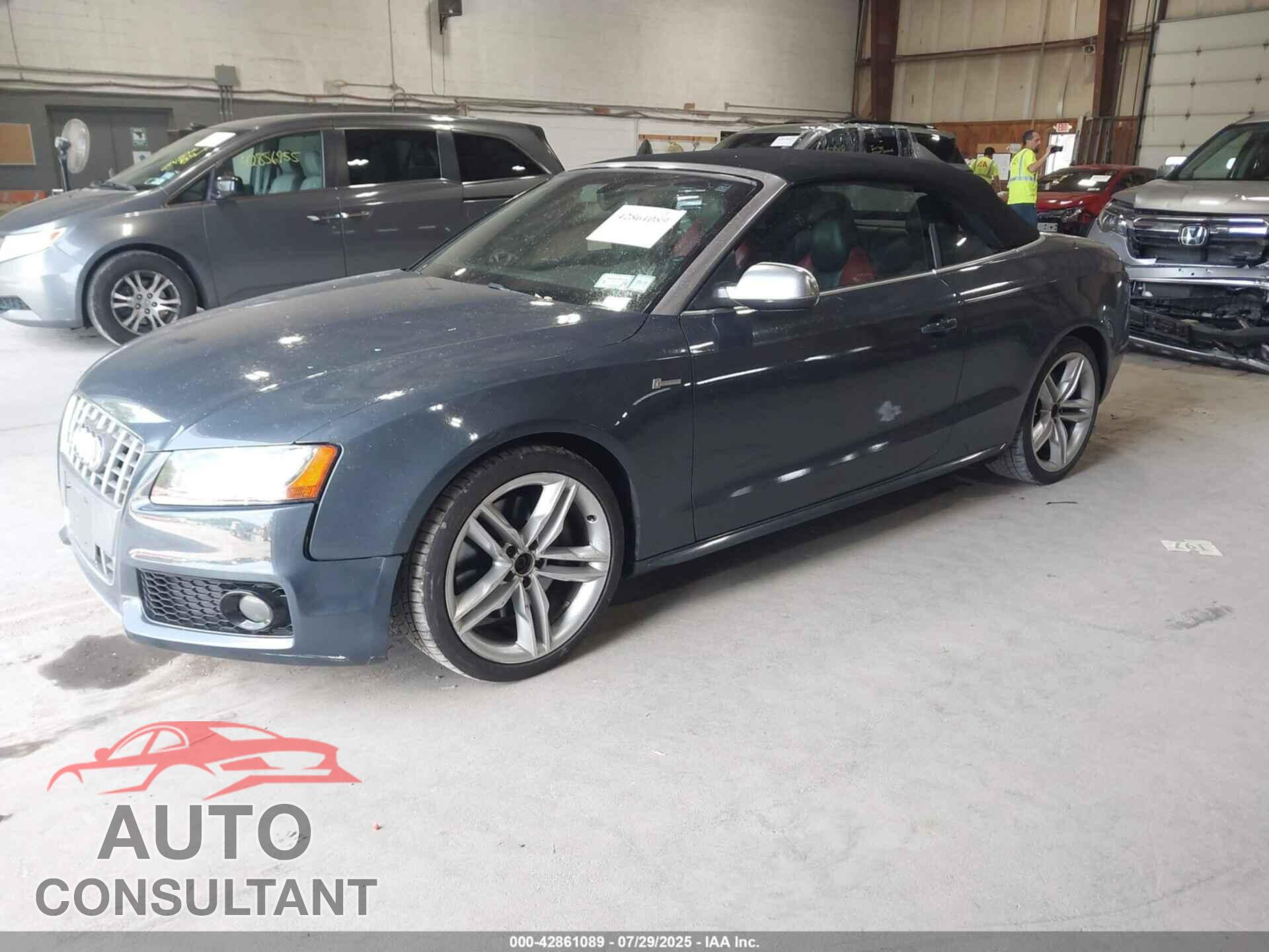 AUDI S5 2011 - WAUCGAFH2BN019549