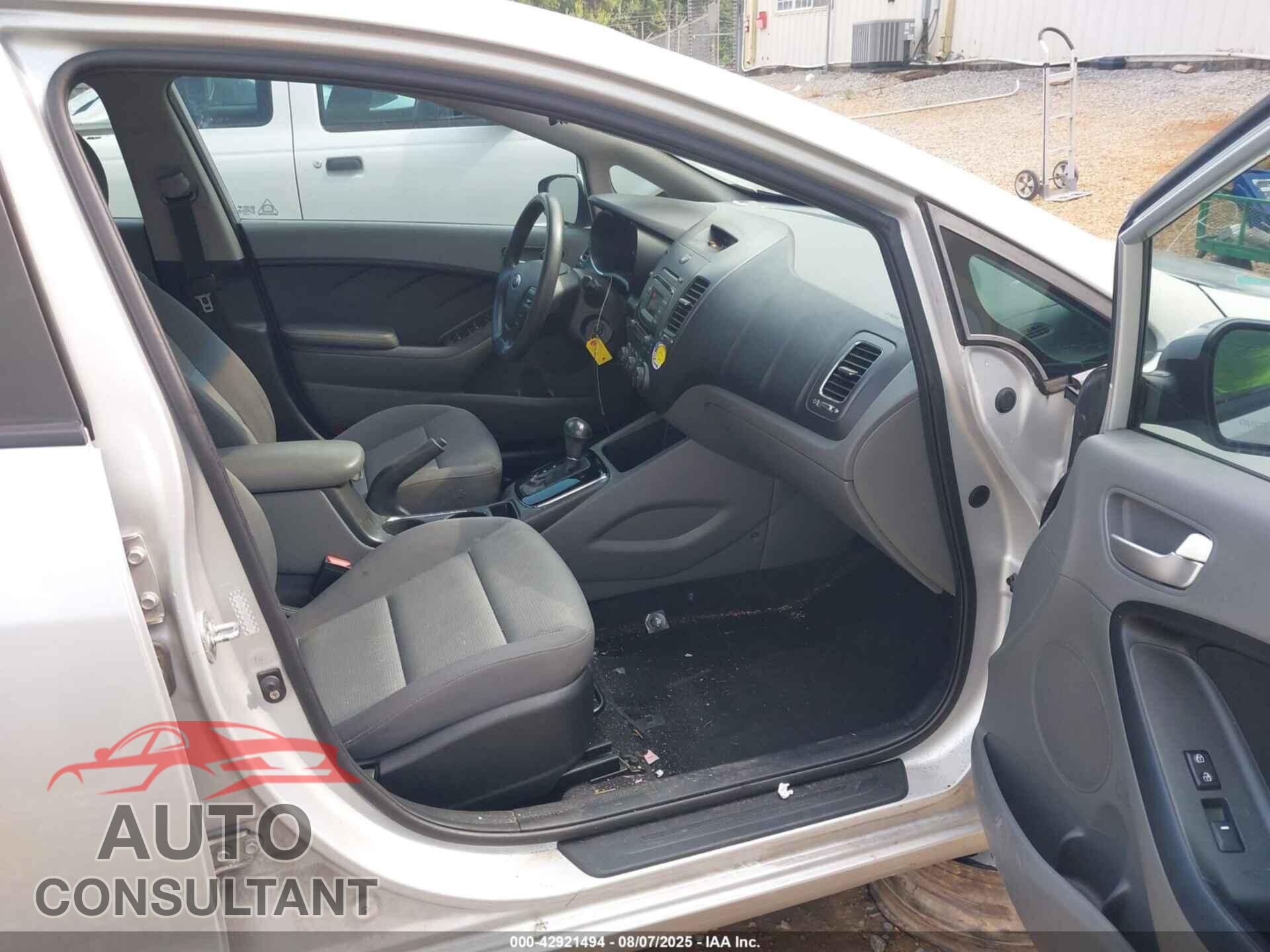 KIA FORTE 2017 - 3KPFK4A71HE073100