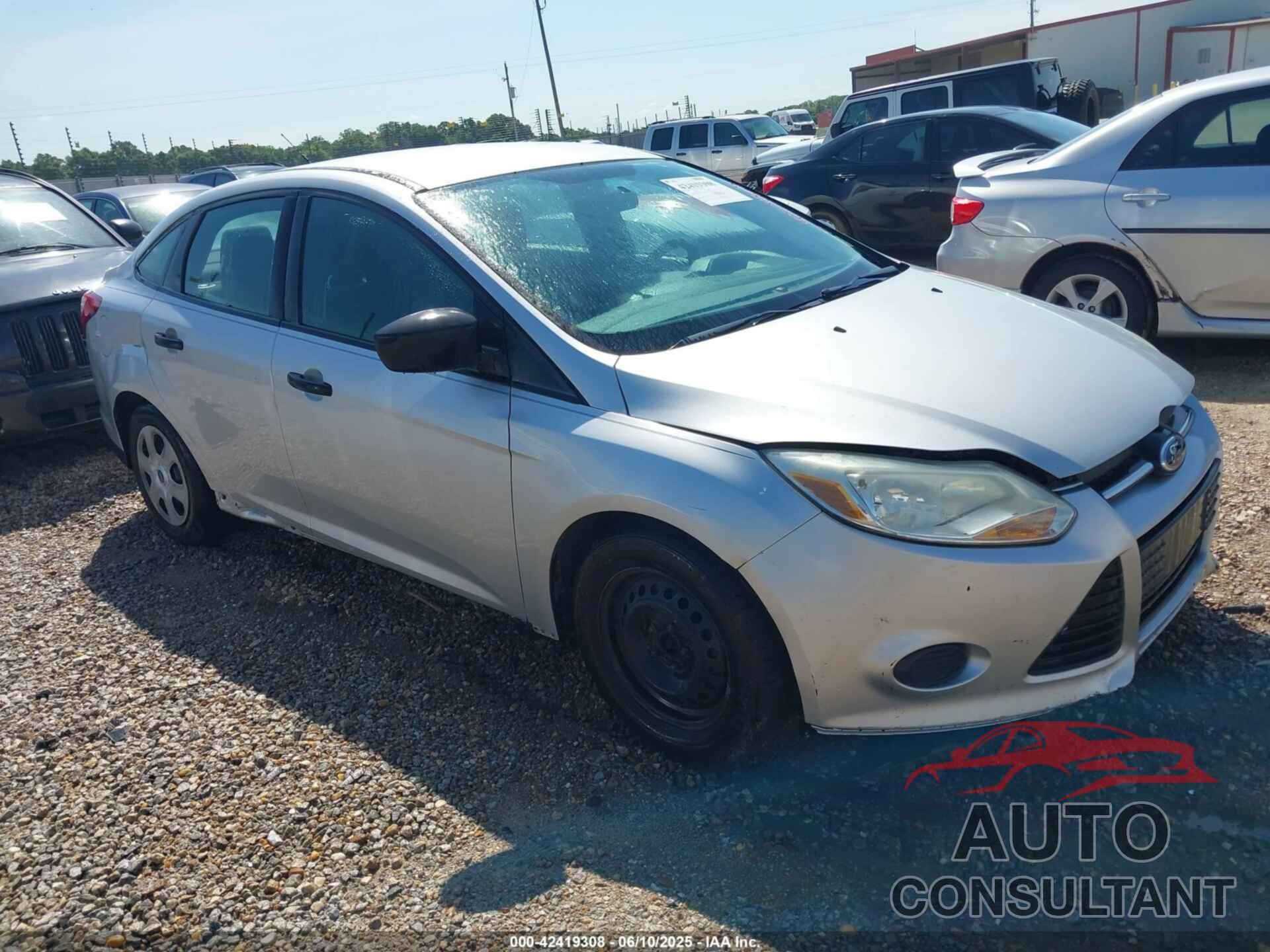 FORD FOCUS 2013 - 1FADP3E22DL241108
