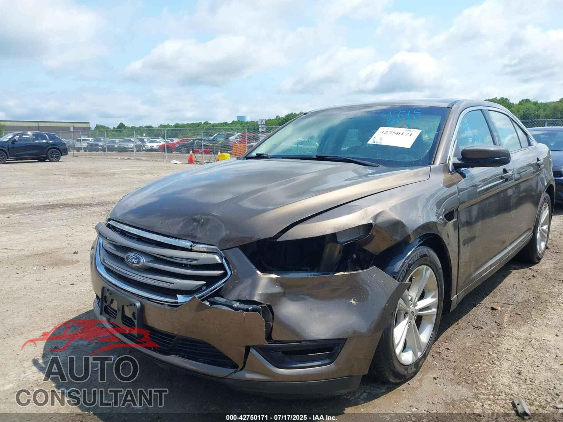 FORD TAURUS 2015 - 1FAHP2E82FG201994