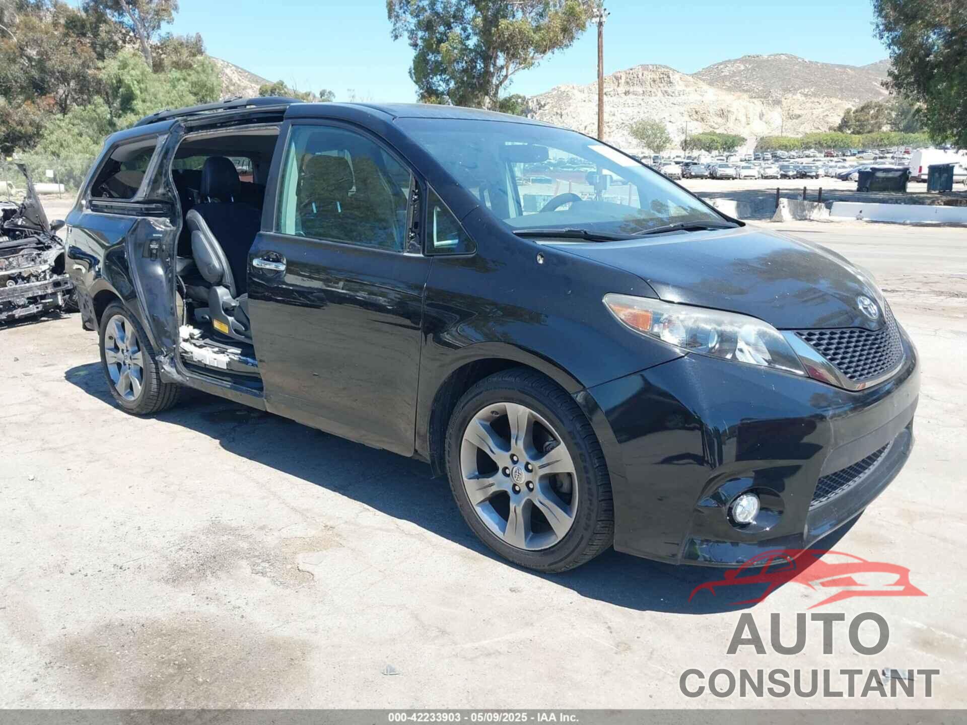 TOYOTA SIENNA 2013 - 5TDXK3DC9DS349109