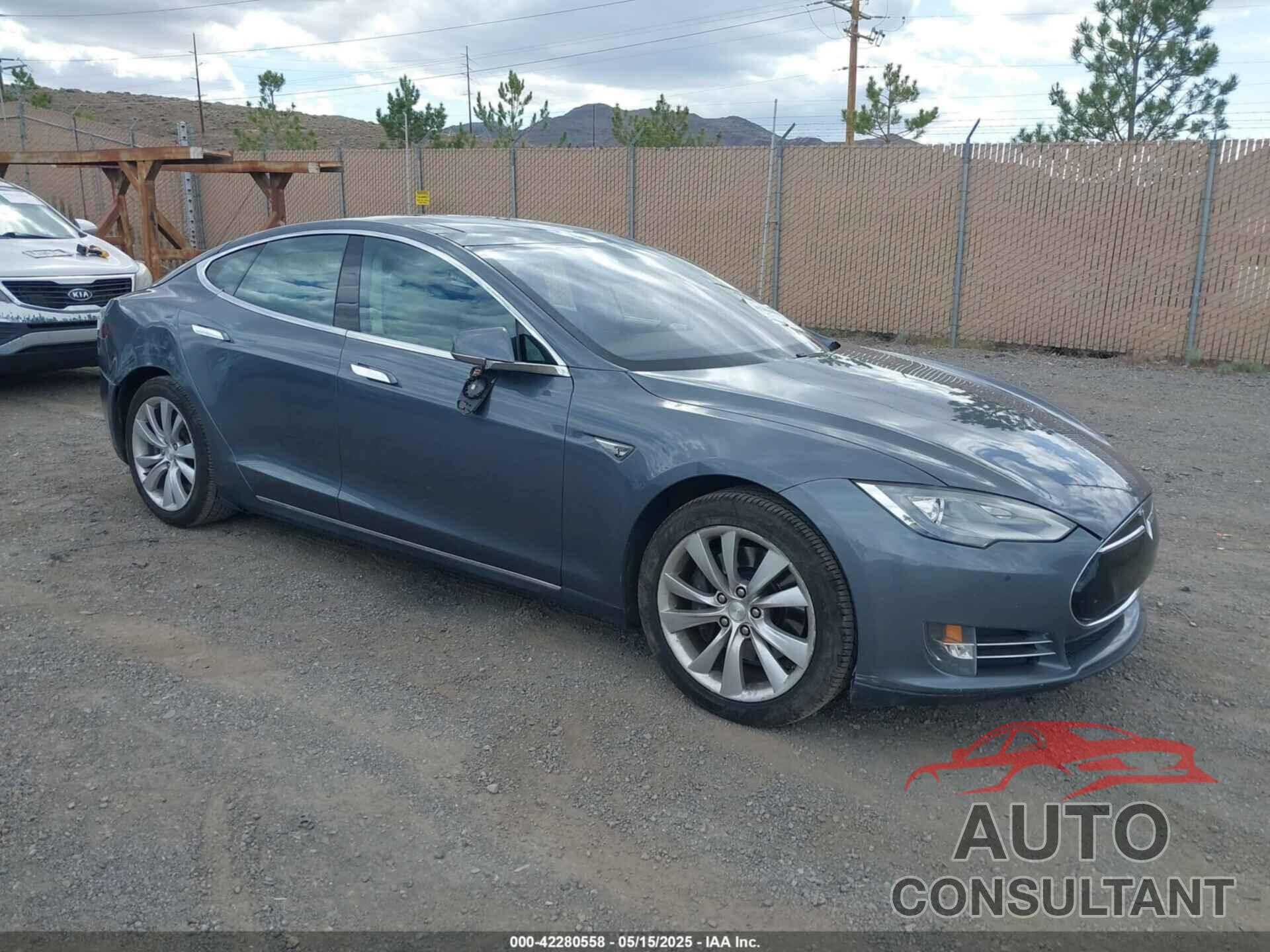 TESLA MODEL S 2013 - 5YJSA1CN5DFP21635