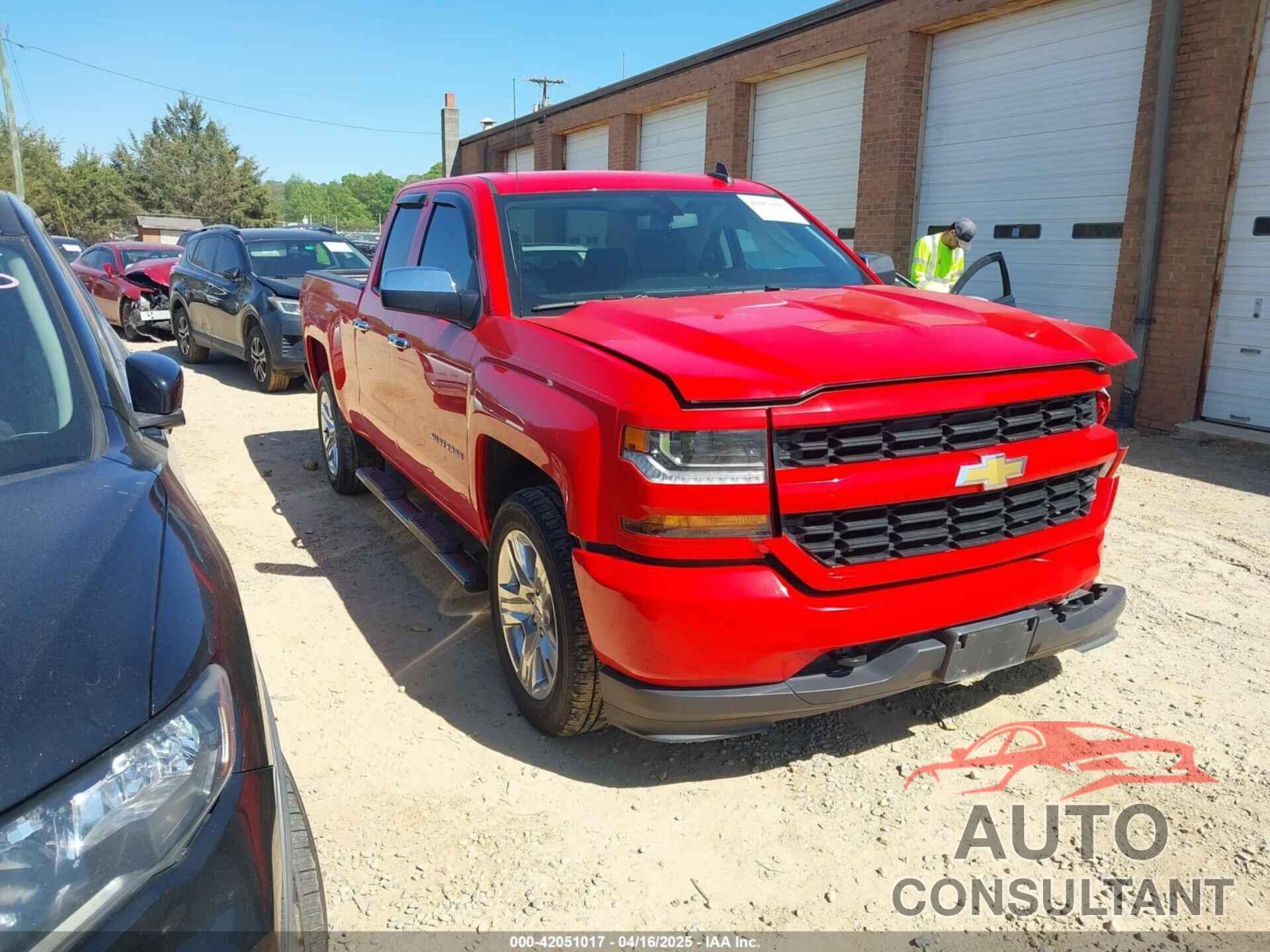 CHEVROLET SILVERADO 1500 2018 - 1GCVKPEC1JZ115540
