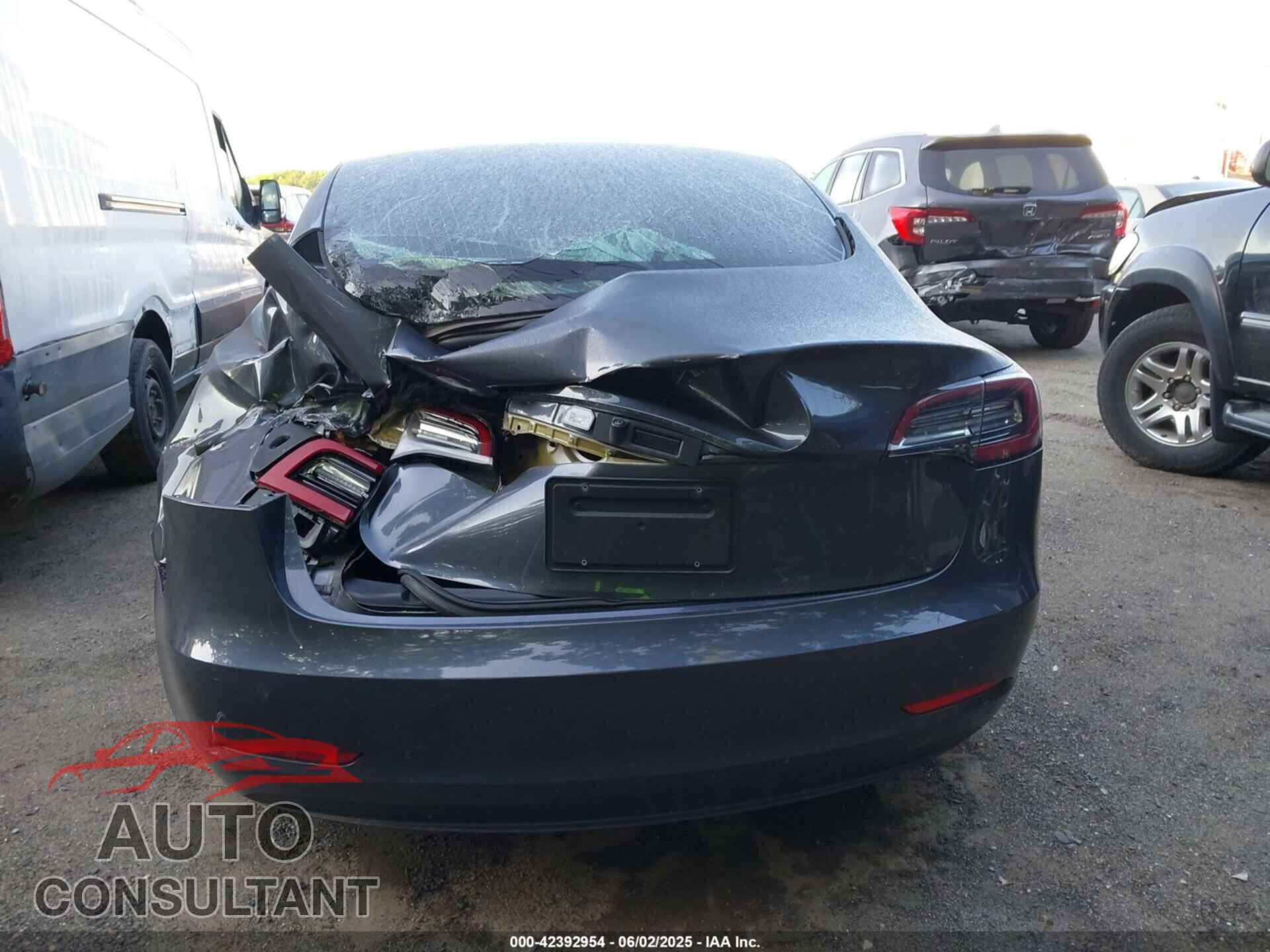 TESLA MODEL 3 2020 - 5YJ3E1EA6LF740728