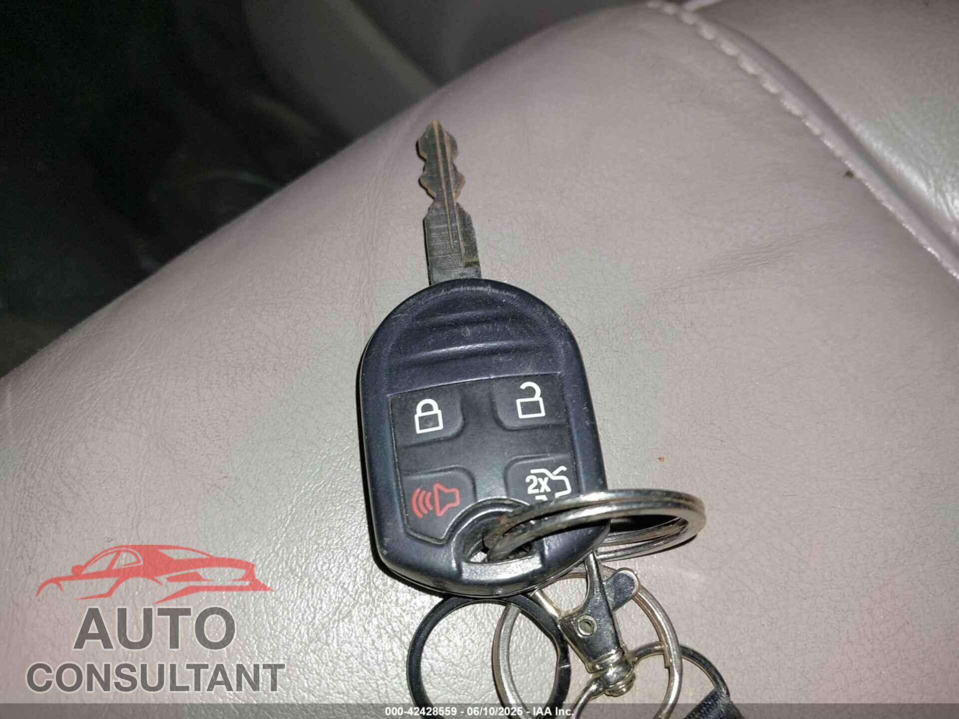 FORD EXPLORER 2013 - 1FM5K8D88DGC15052