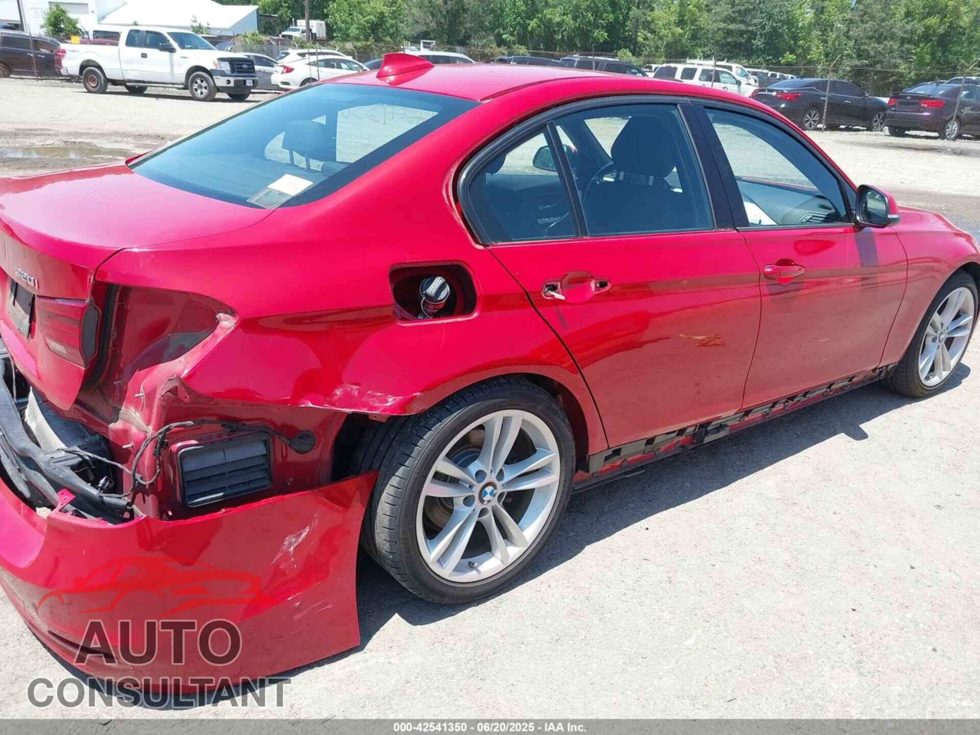 BMW 320I 2016 - WBA8E1G57GNU10932