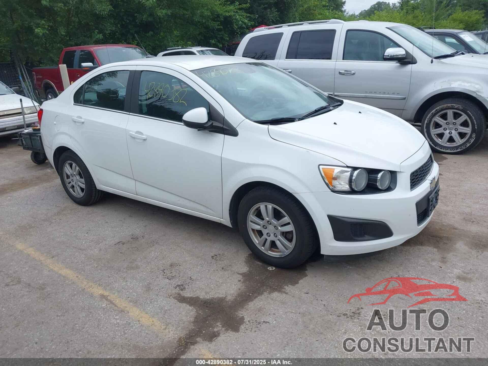 CHEVROLET SONIC 2013 - 1G1JC5SH2D4159475