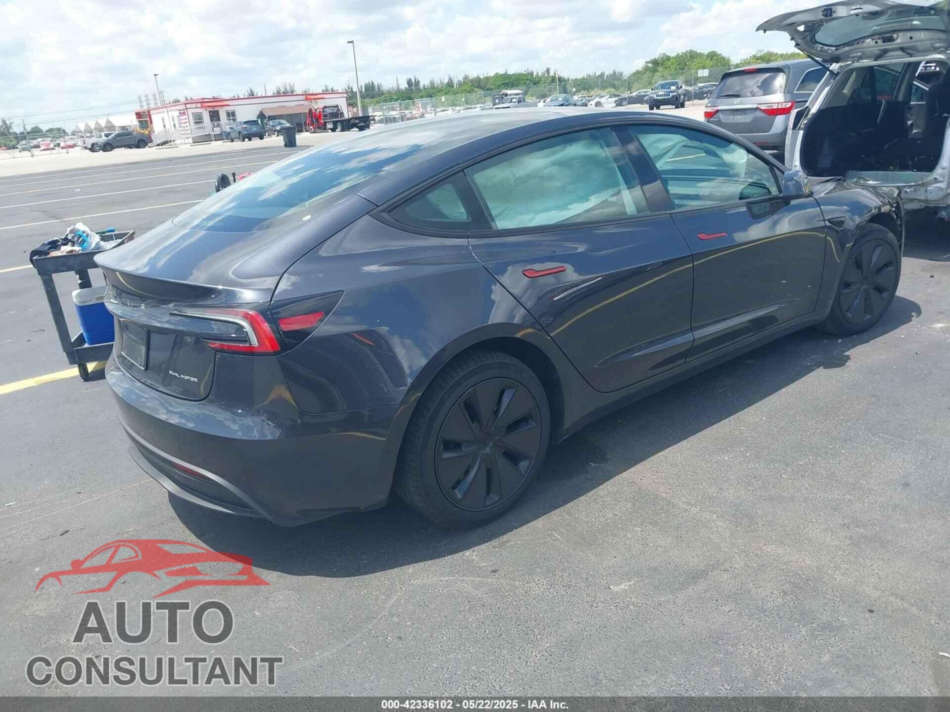 TESLA MODEL 3 2024 - 5YJ3E1EB8RF797501