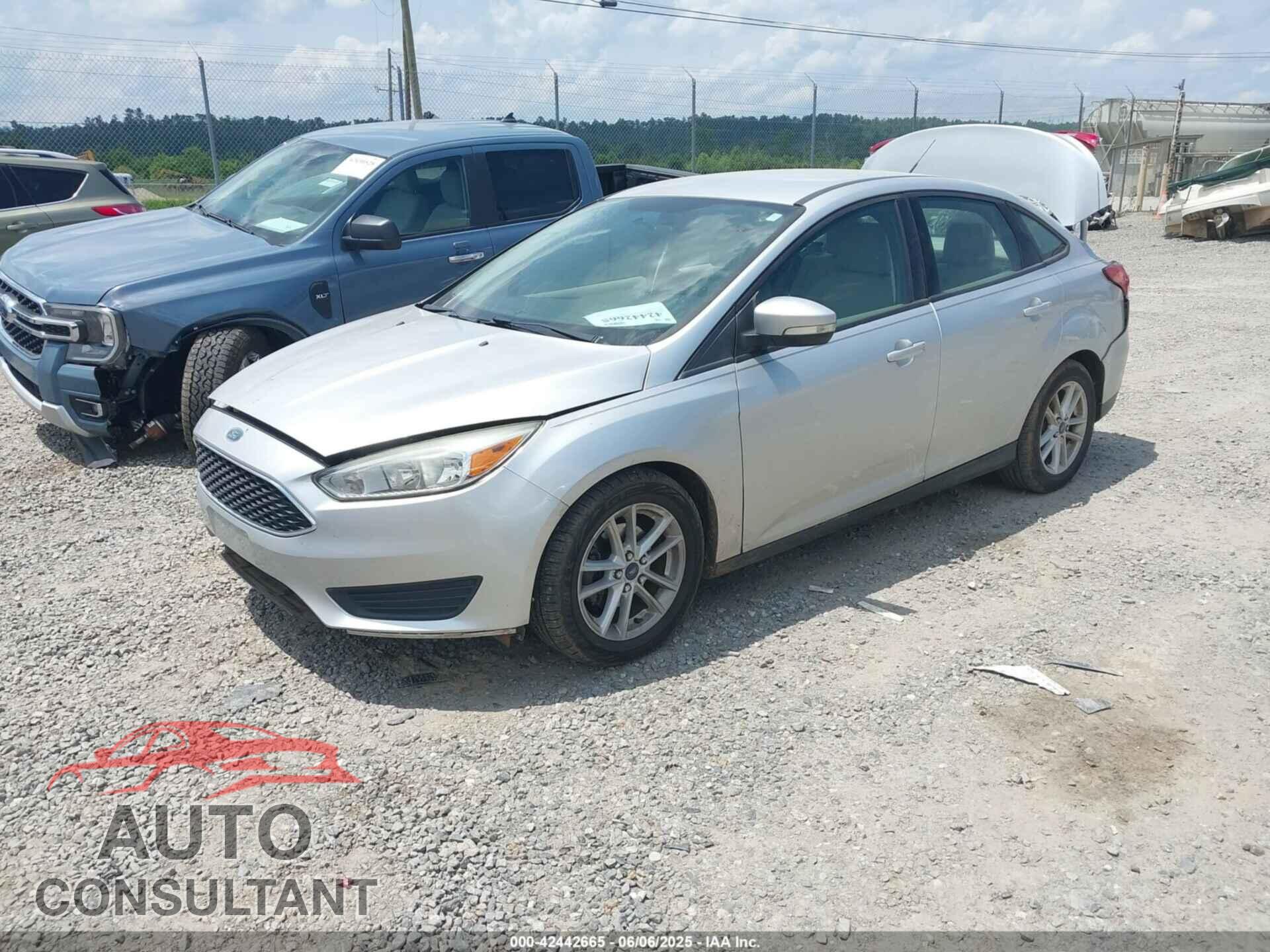 FORD FOCUS 2015 - 1FADP3F20FL372555