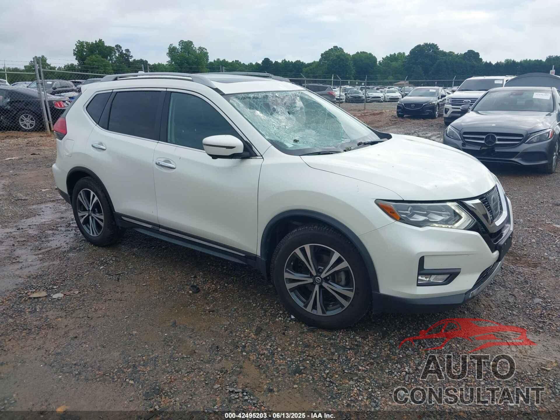 NISSAN ROGUE 2017 - 5N1AT2MT1HC825109