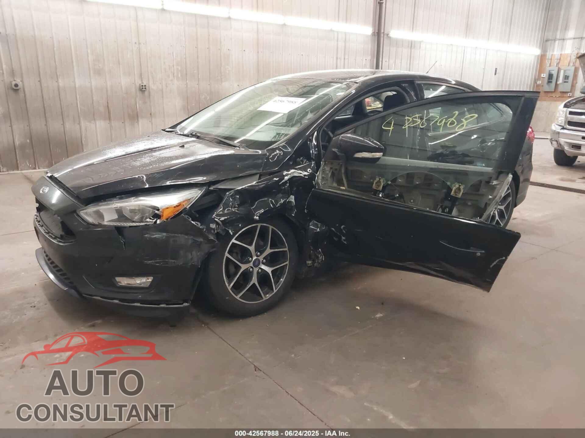 FORD FOCUS 2015 - 1FADP3F23FL241149