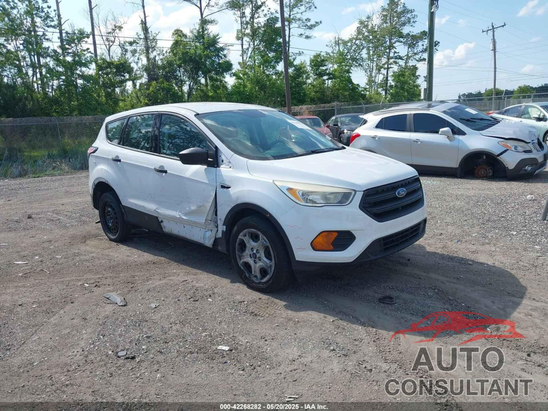 FORD ESCAPE 2017 - 1FMCU0F77HUE98557