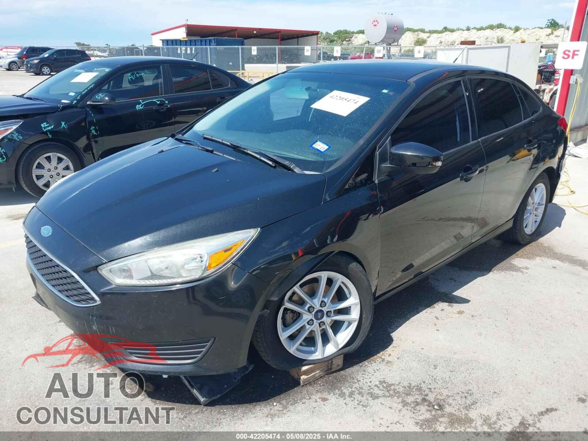 FORD FOCUS 2015 - 1FADP3F2XFL313657