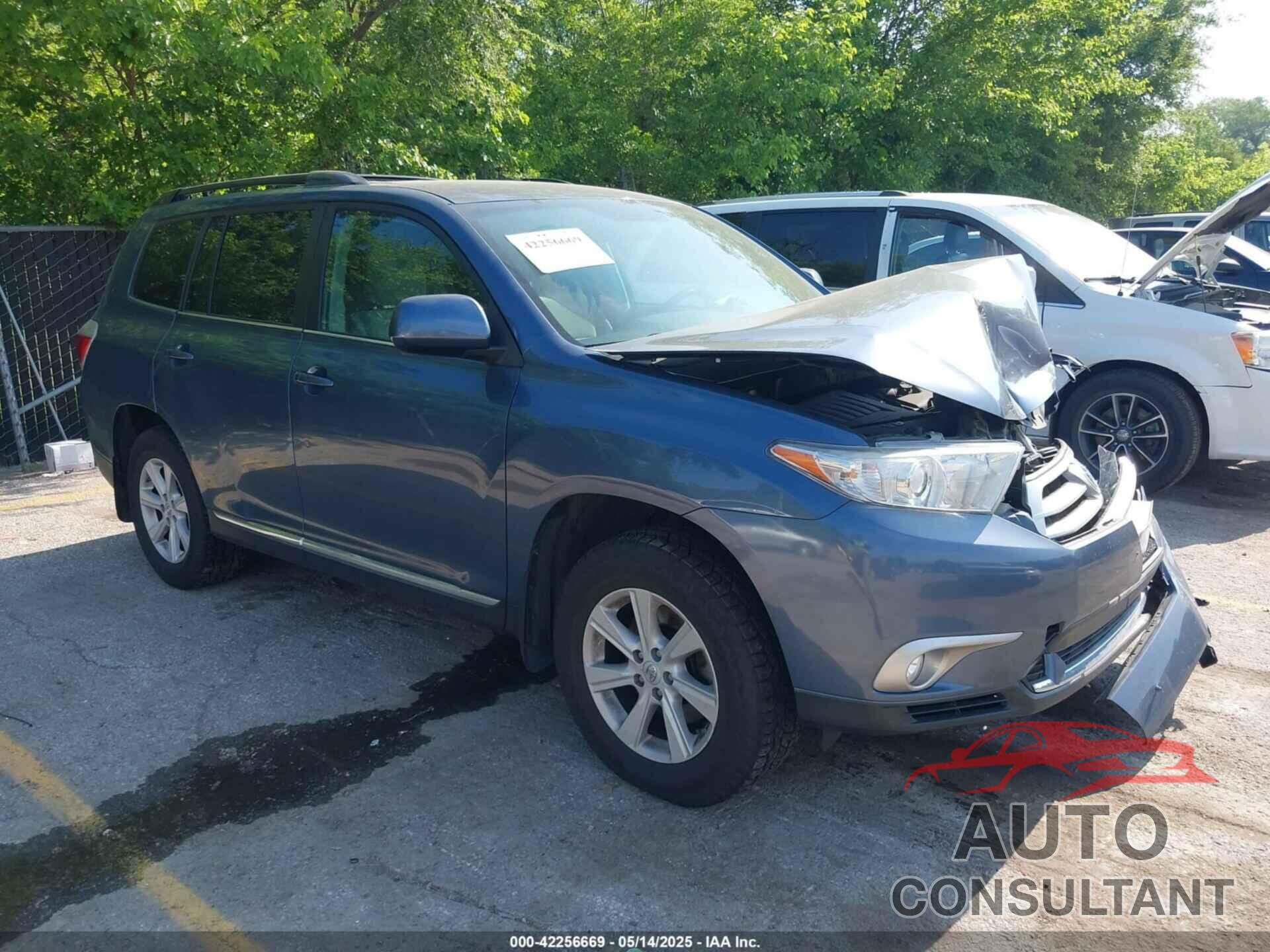 TOYOTA HIGHLANDER 2013 - 5TDBK3EHXDS263876